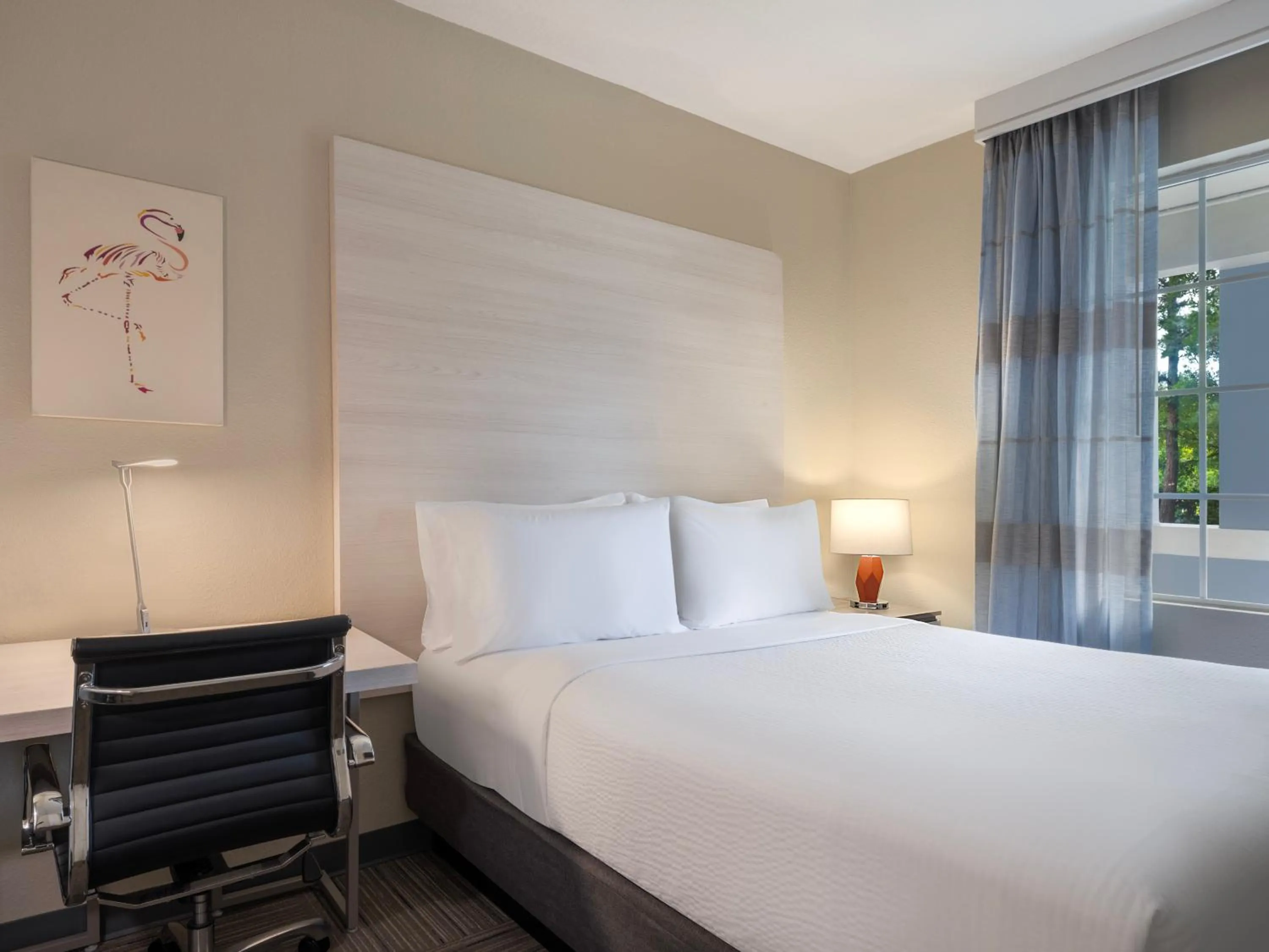 Bedroom, Bed in Holiday Inn Resort Orlando Suites - Waterpark by IHG