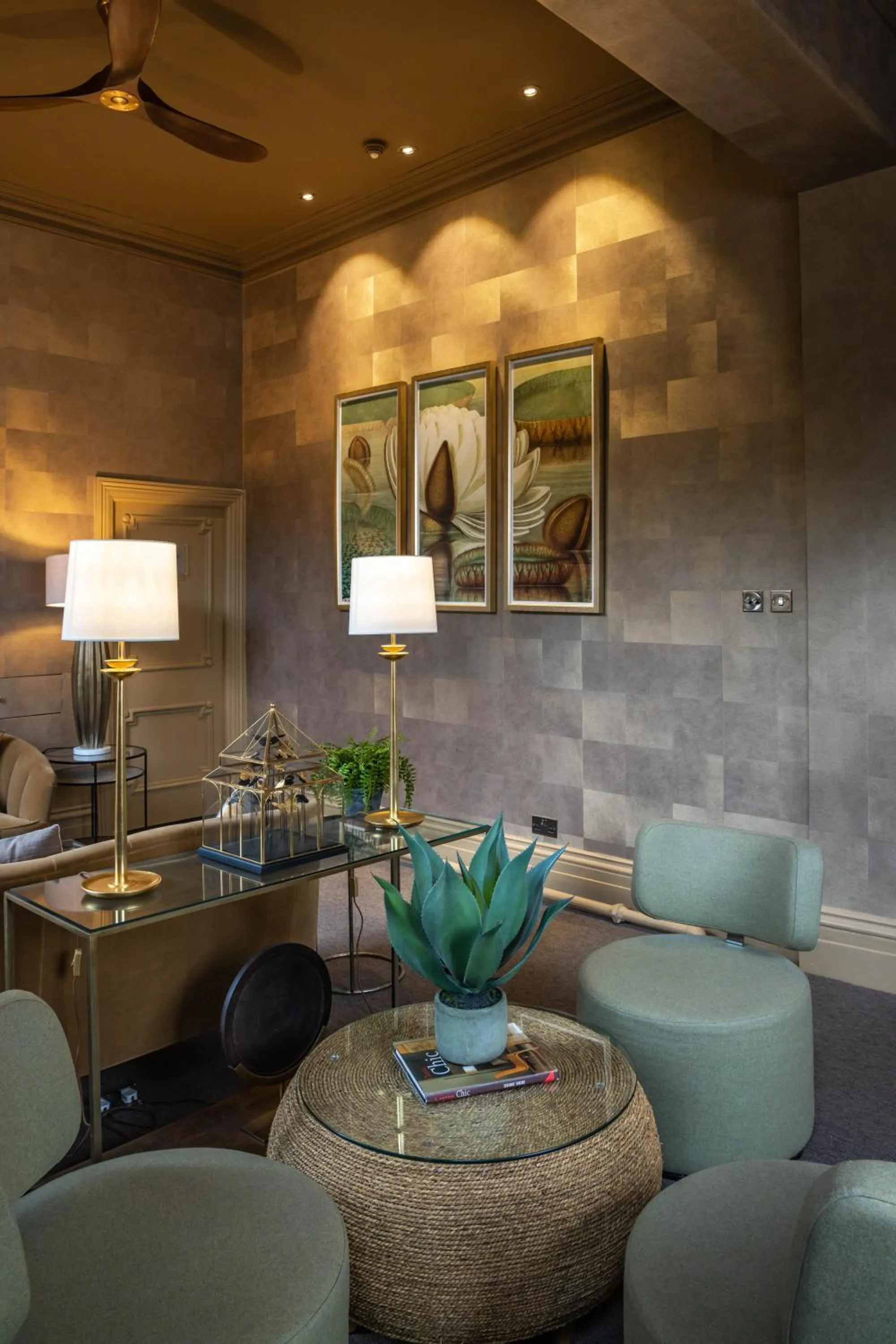 Lounge or bar in Lincombe Hall Hotel & Spa - Just for Adults