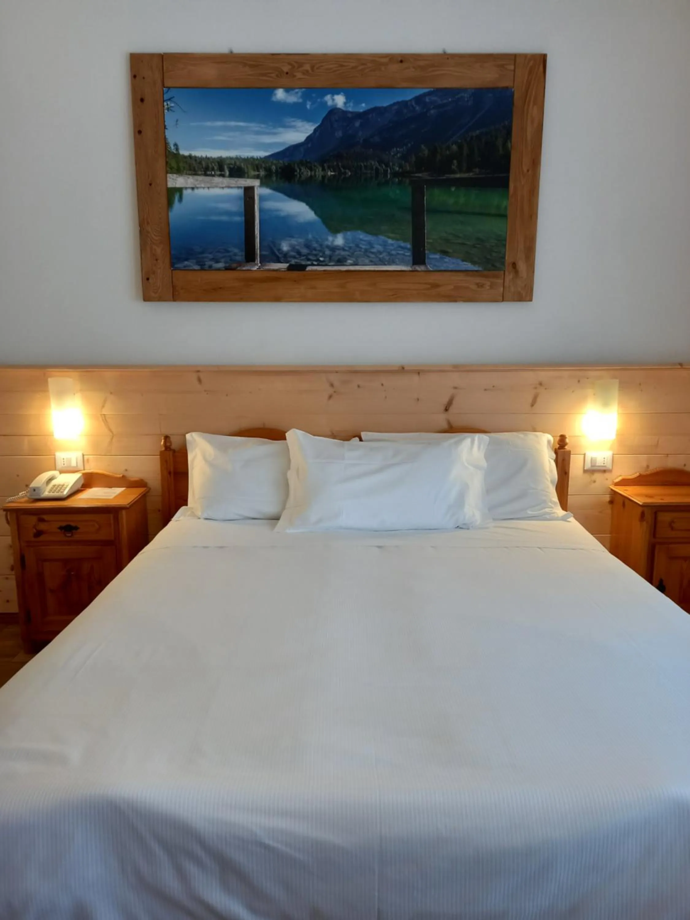 Bed in Albergo Scoiattolo