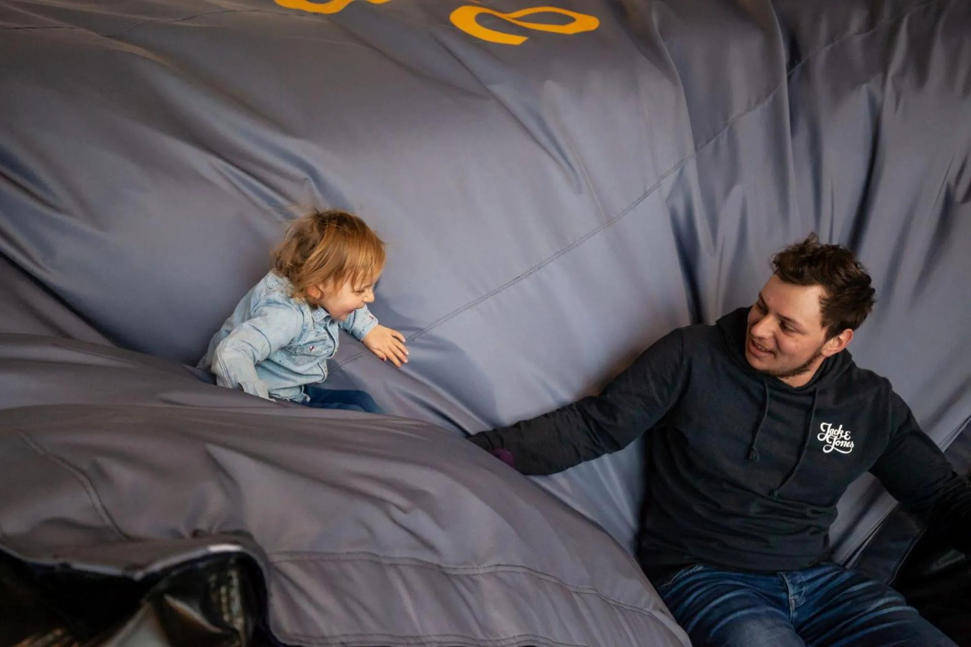 Property building in Basekamp Mountain Budget Hotel