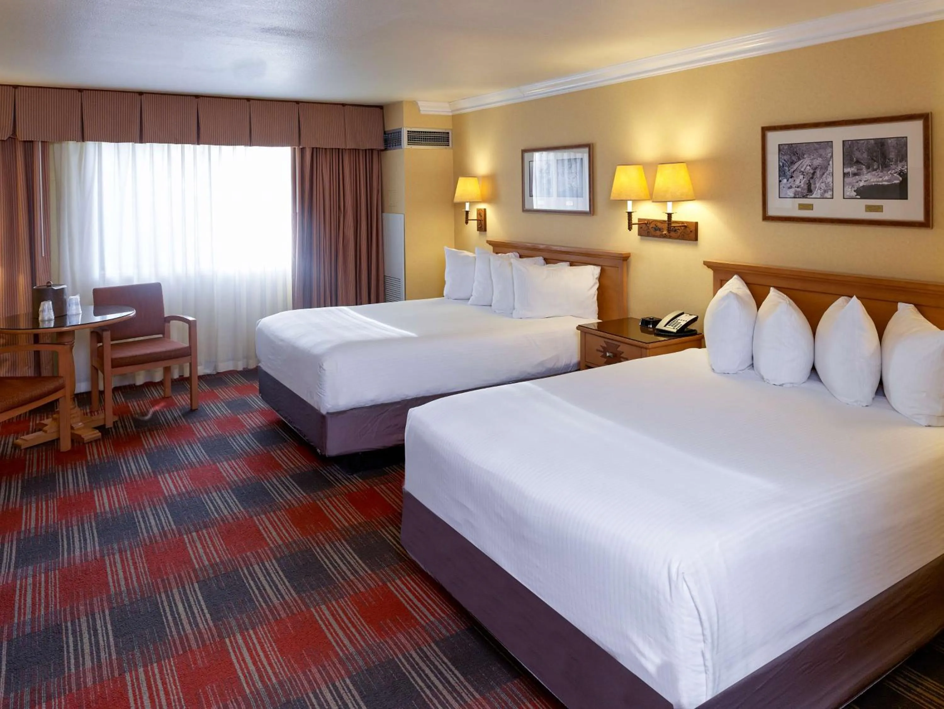 Oversize Queen Room with Two Queen Beds in Holiday Inn Resort The Squire at Grand Canyon by IHG