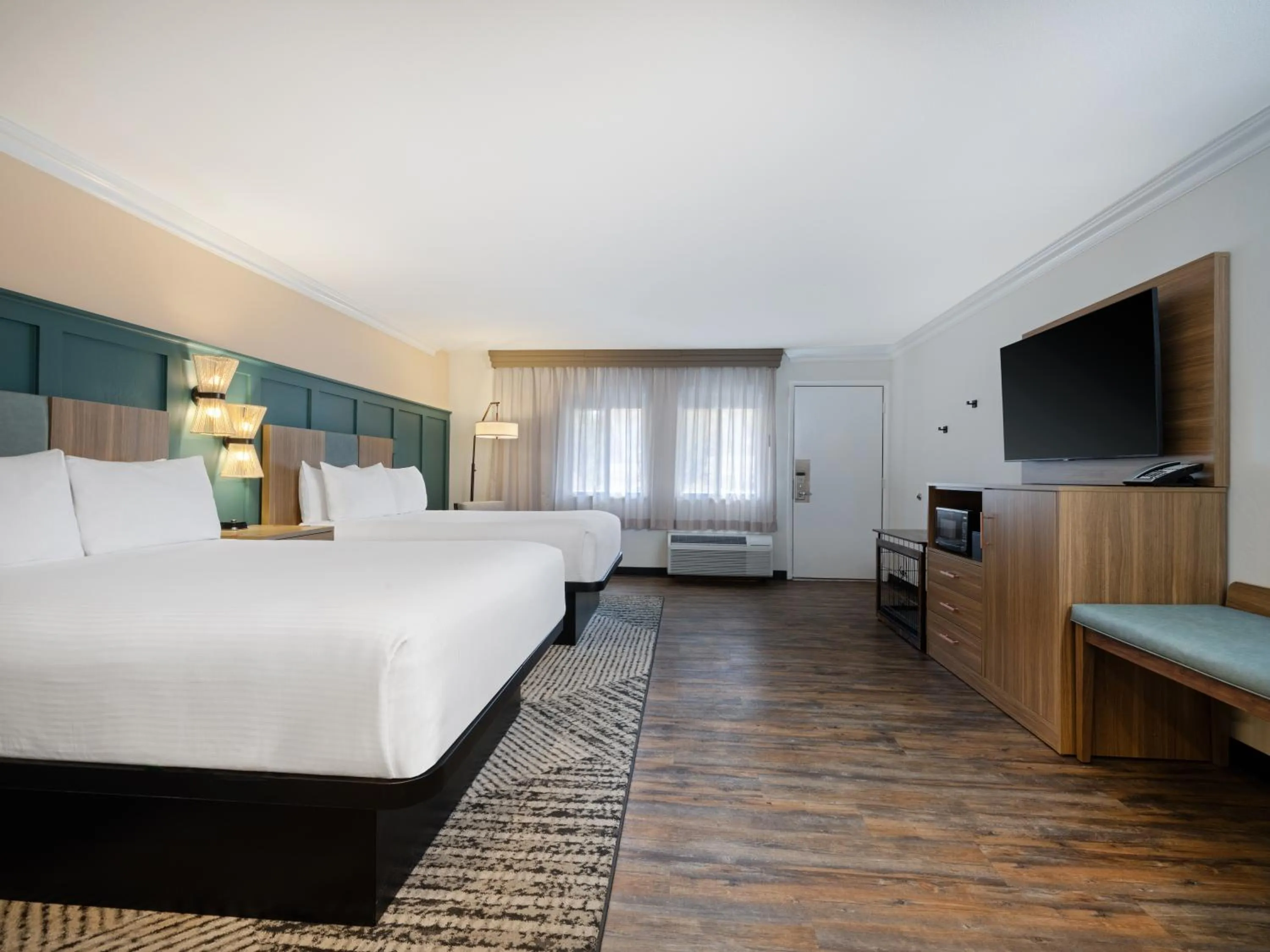 Bedroom, Bed in Holiday Inn Resort The Squire at Grand Canyon by IHG