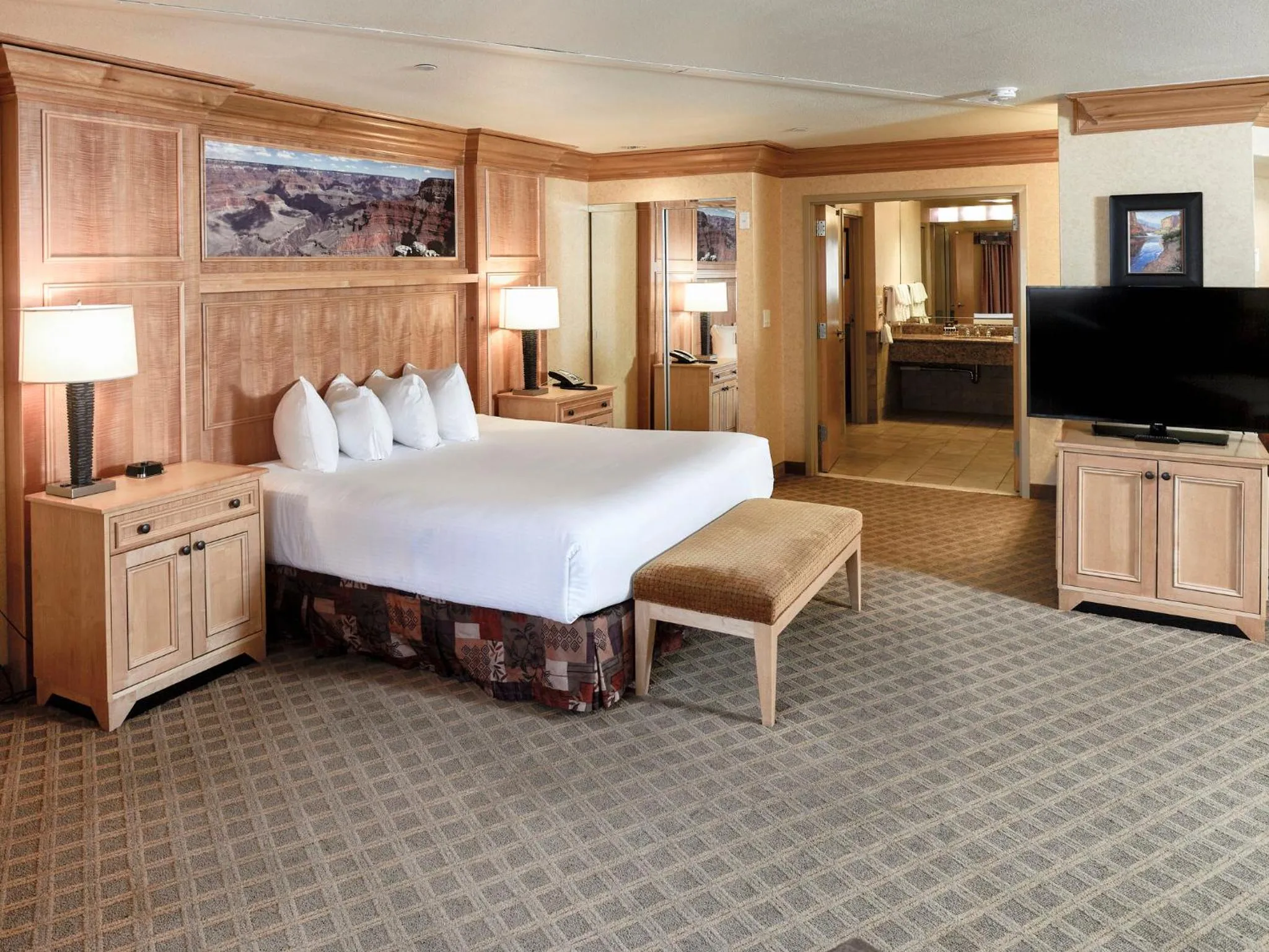 Photo of the whole room, Bed in Holiday Inn Resort The Squire at Grand Canyon by IHG
