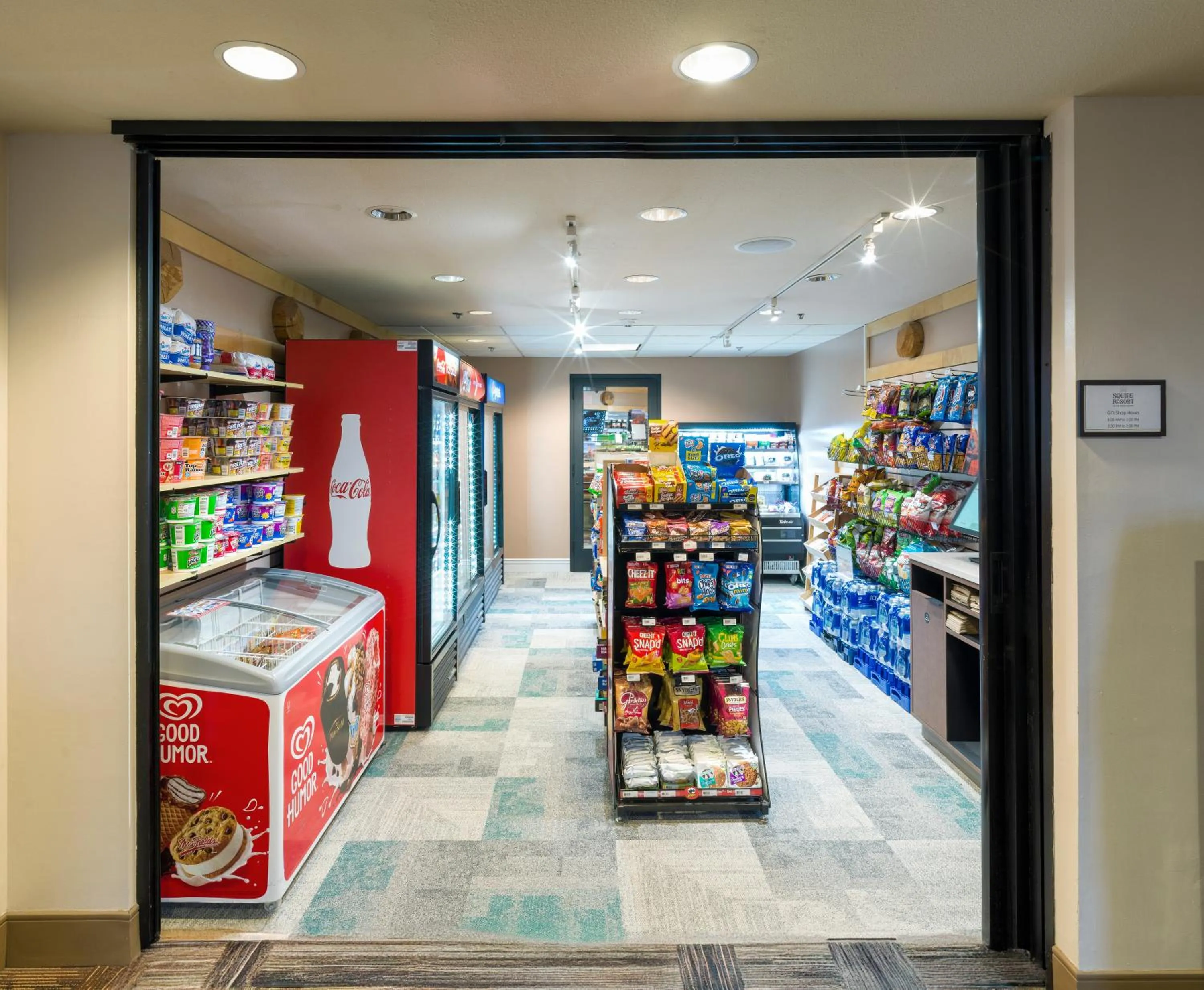 On-site shops in Holiday Inn Resort The Squire at Grand Canyon by IHG