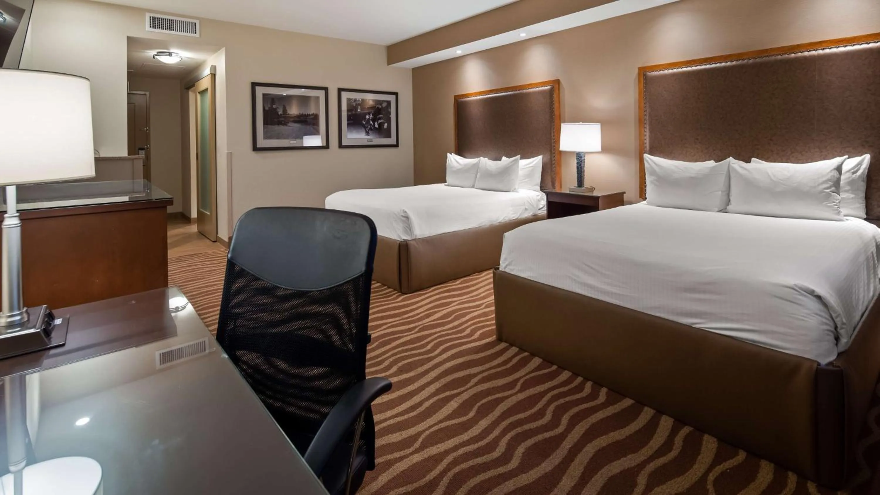 Photo of the whole room, Bed in Holiday Inn Resort The Squire at Grand Canyon by IHG