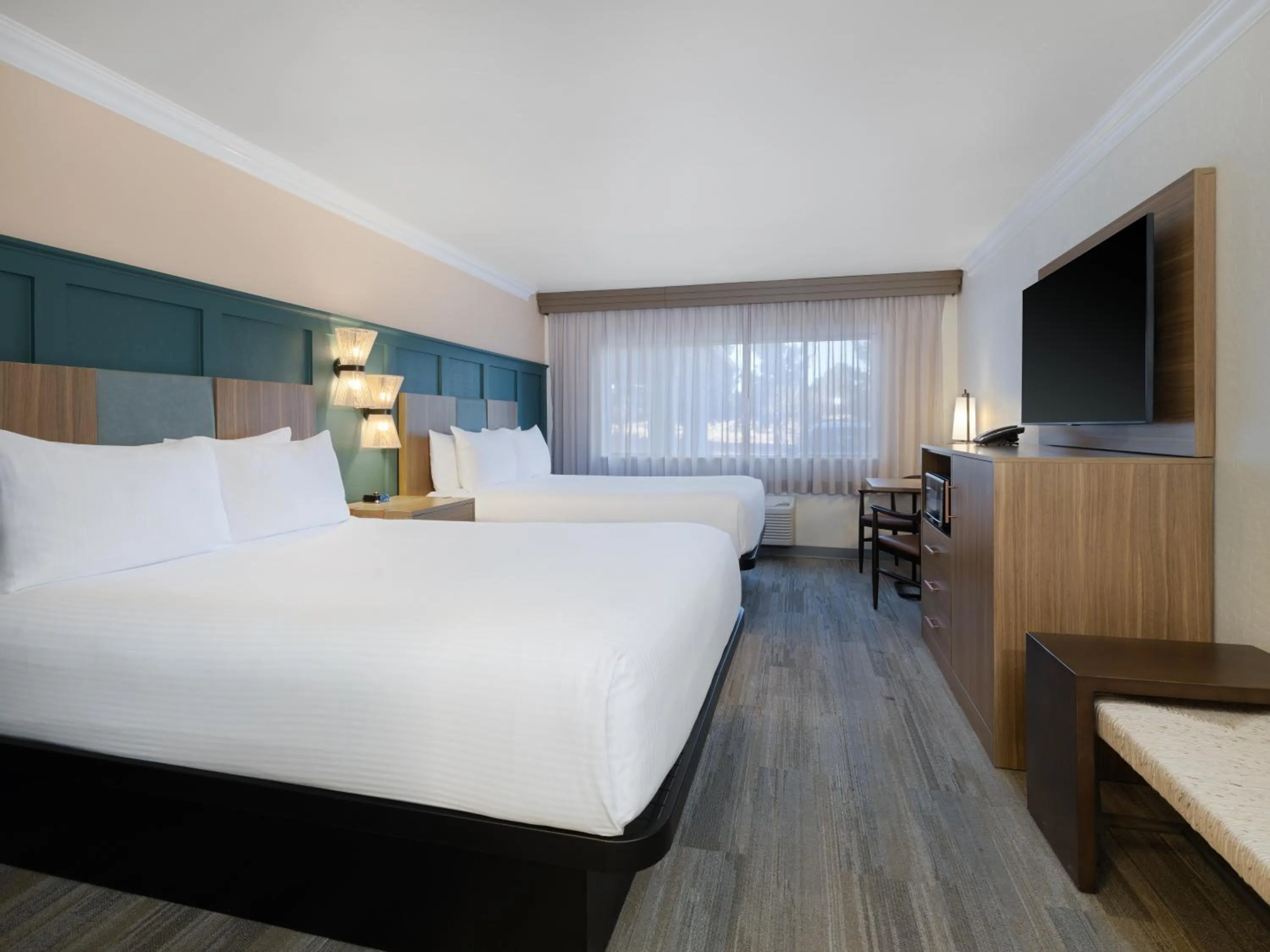 Bedroom, Bed in Holiday Inn Resort The Squire at Grand Canyon by IHG