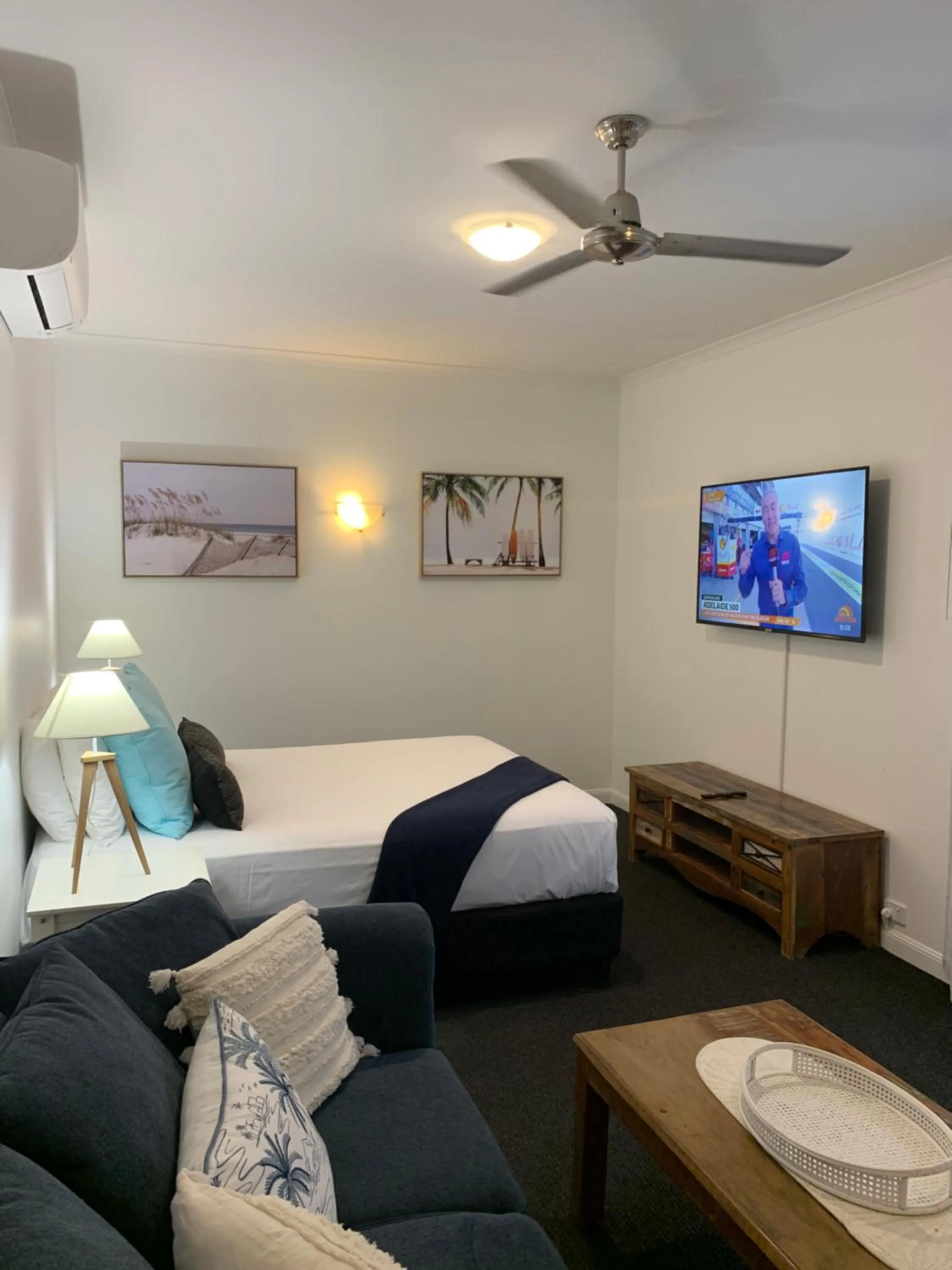 Photo of the whole room, Bed in The Mediterranean Port Douglas