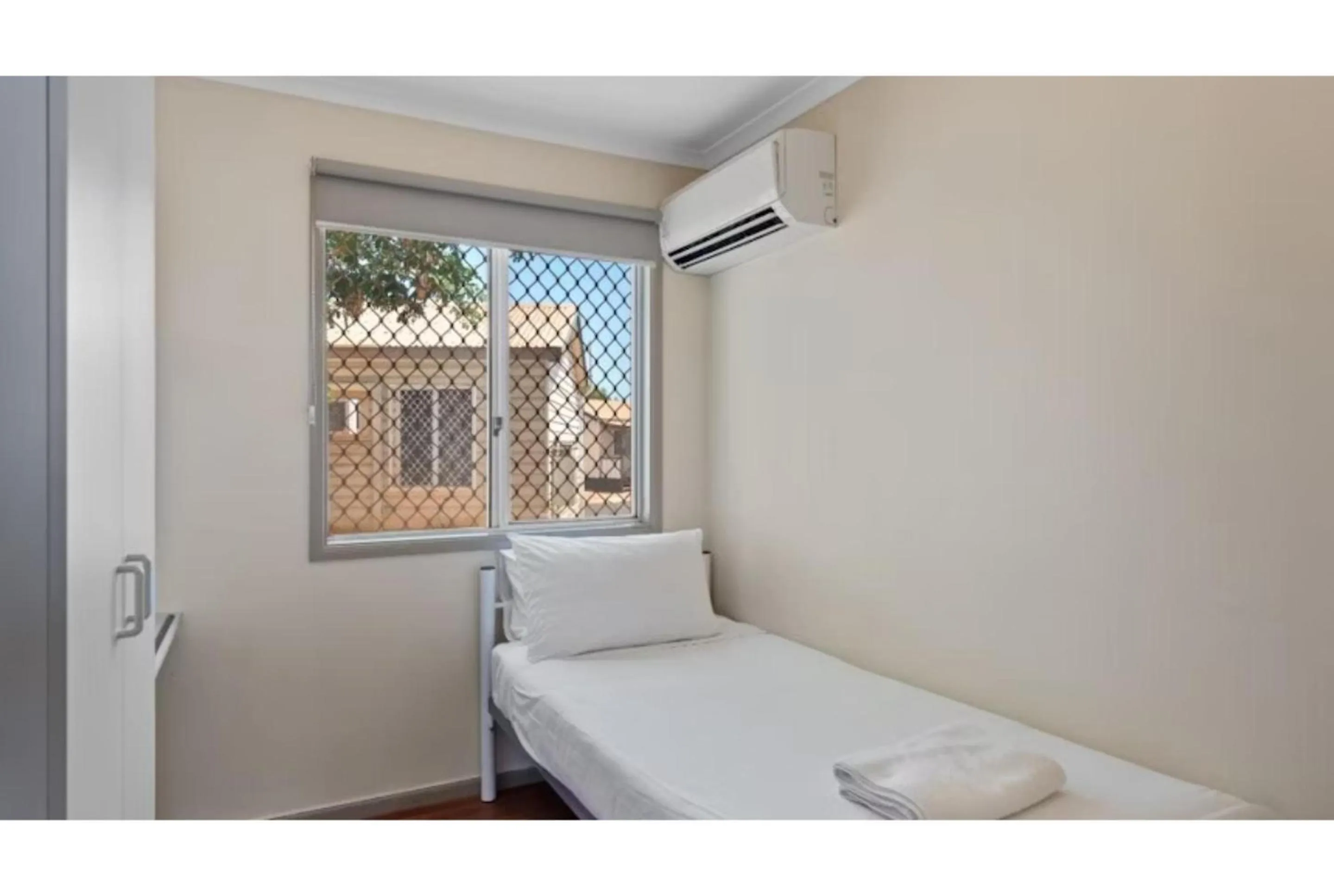Bedroom, Bed in Discovery Parks - Port Hedland