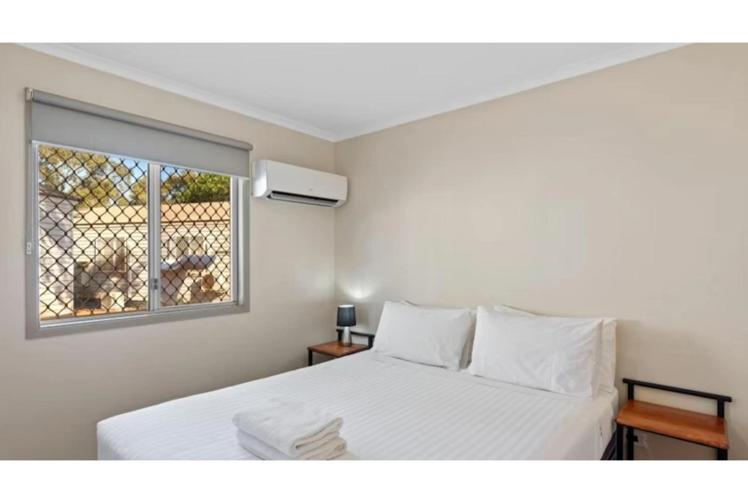 Bedroom, Bed in Discovery Parks - Port Hedland