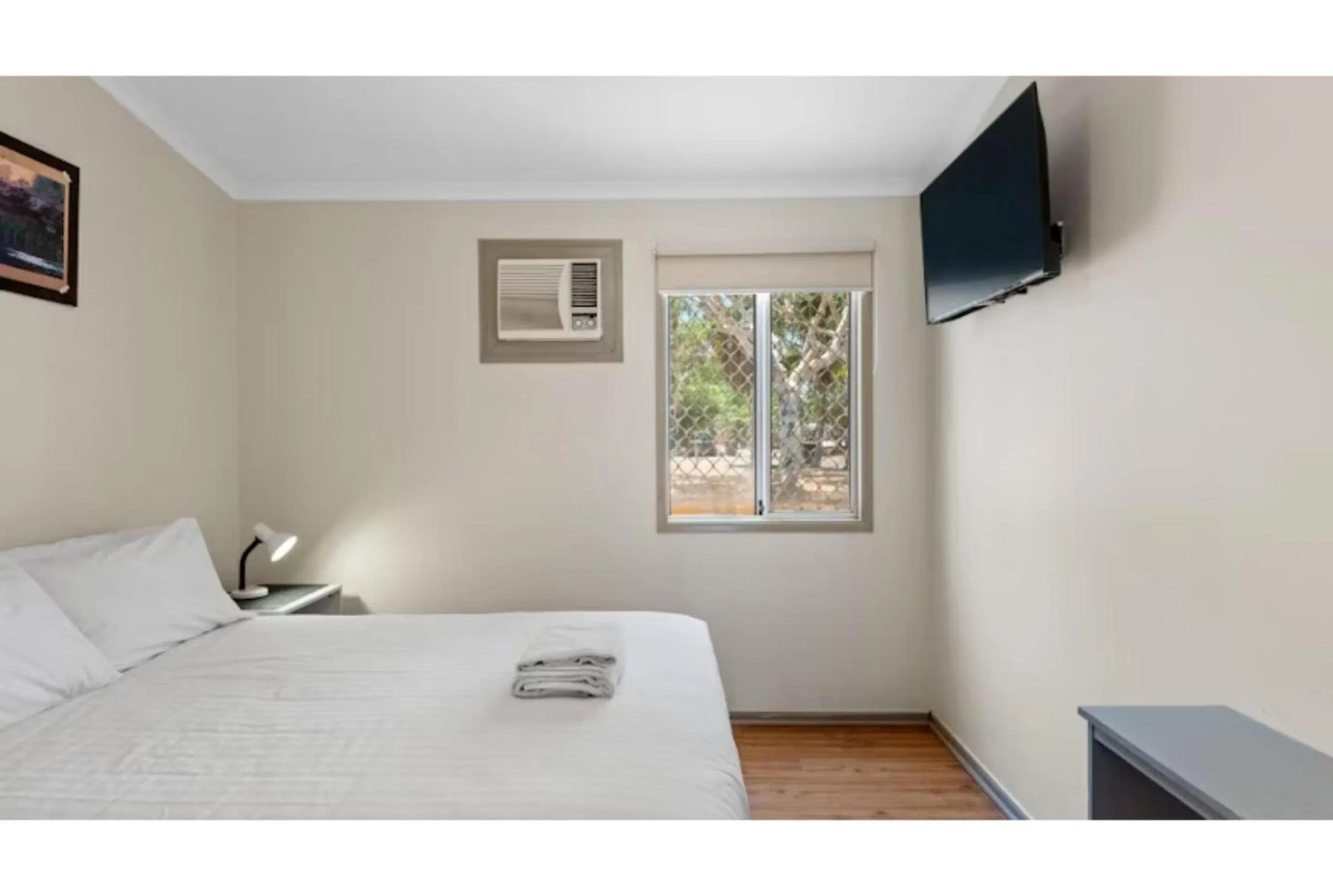 Bedroom, Bed in Discovery Parks - Port Hedland