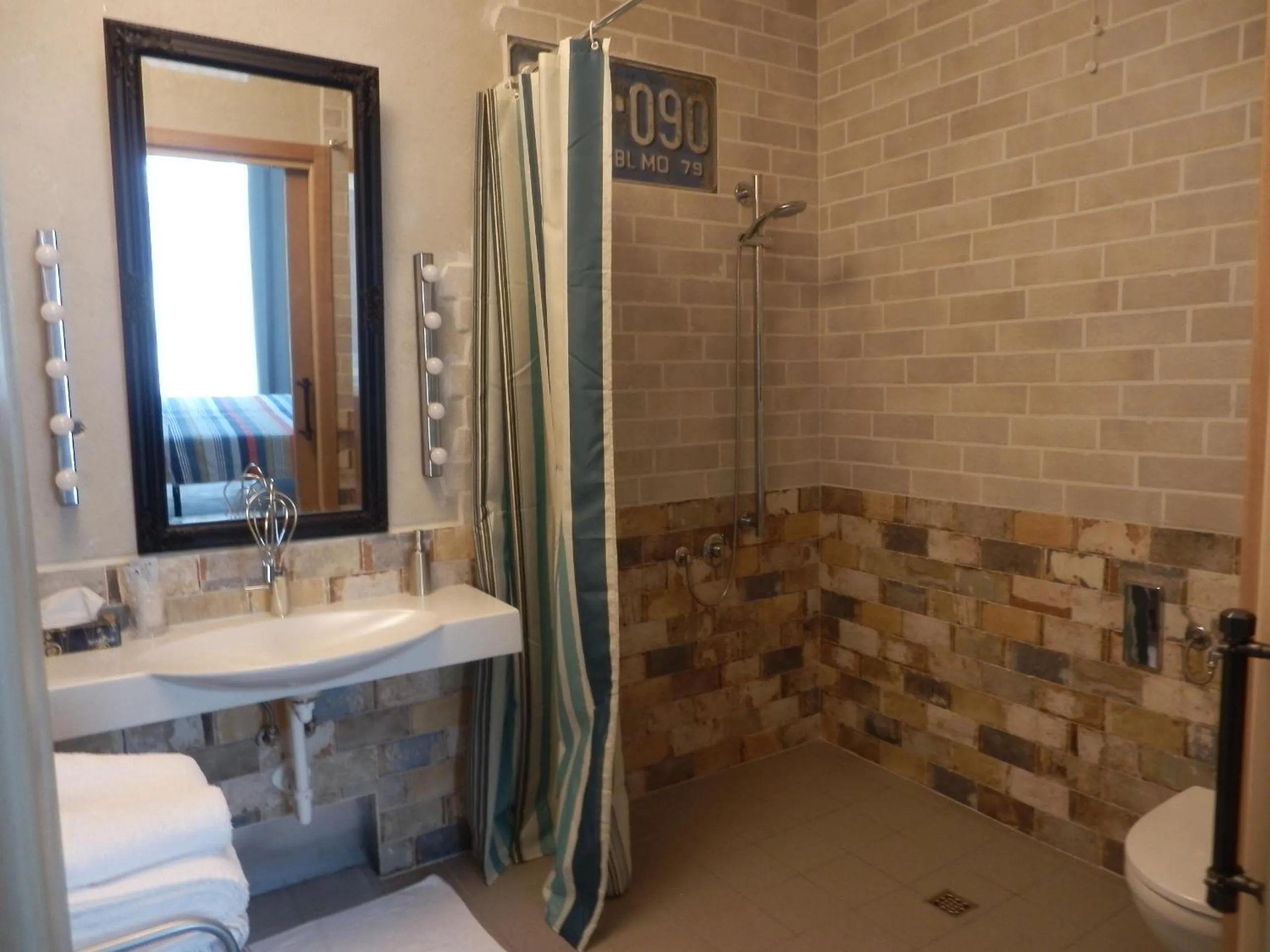 Bathroom in BB SharingLoft Sirmione