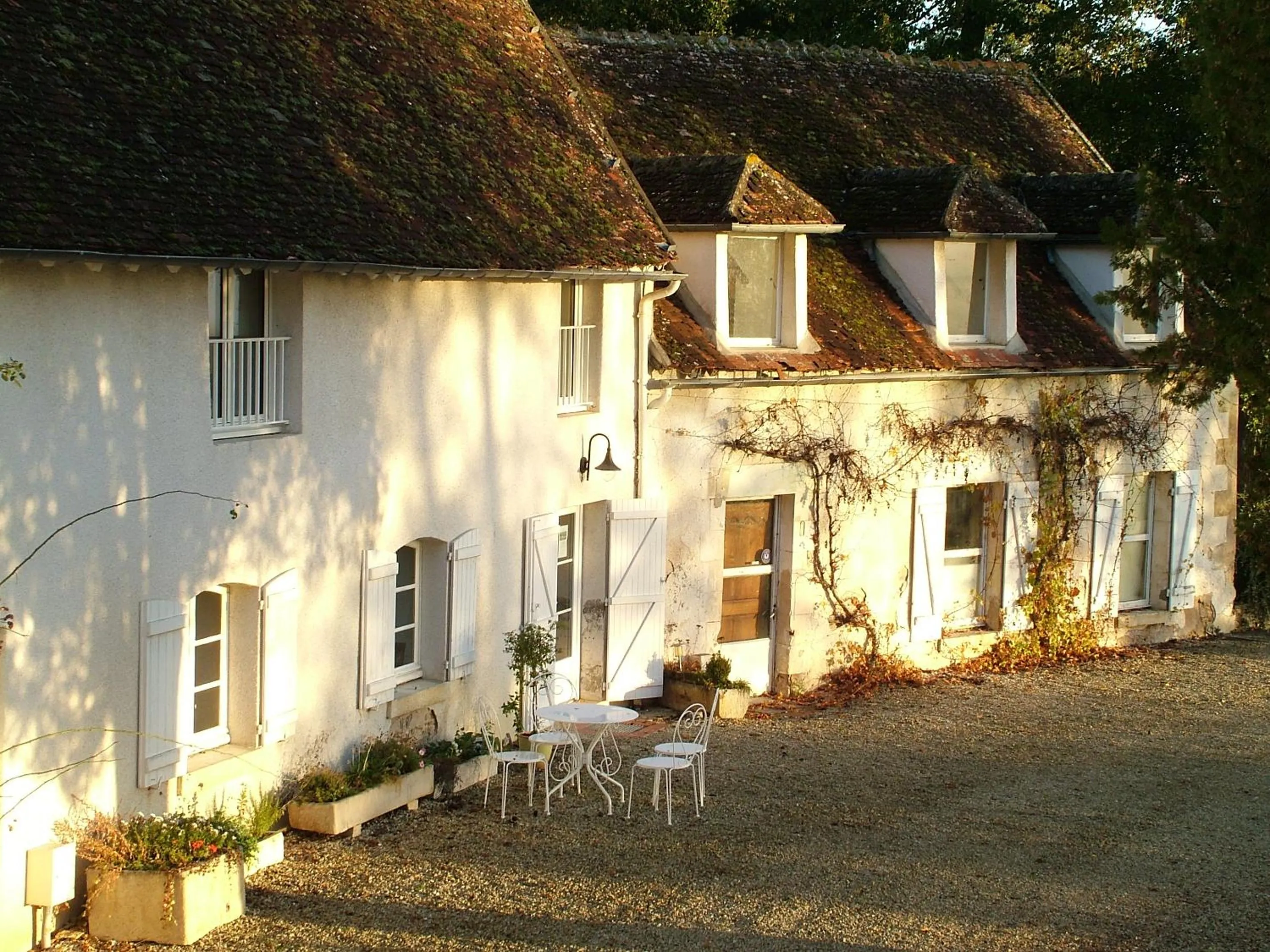 Facade/entrance in La Barbotiere