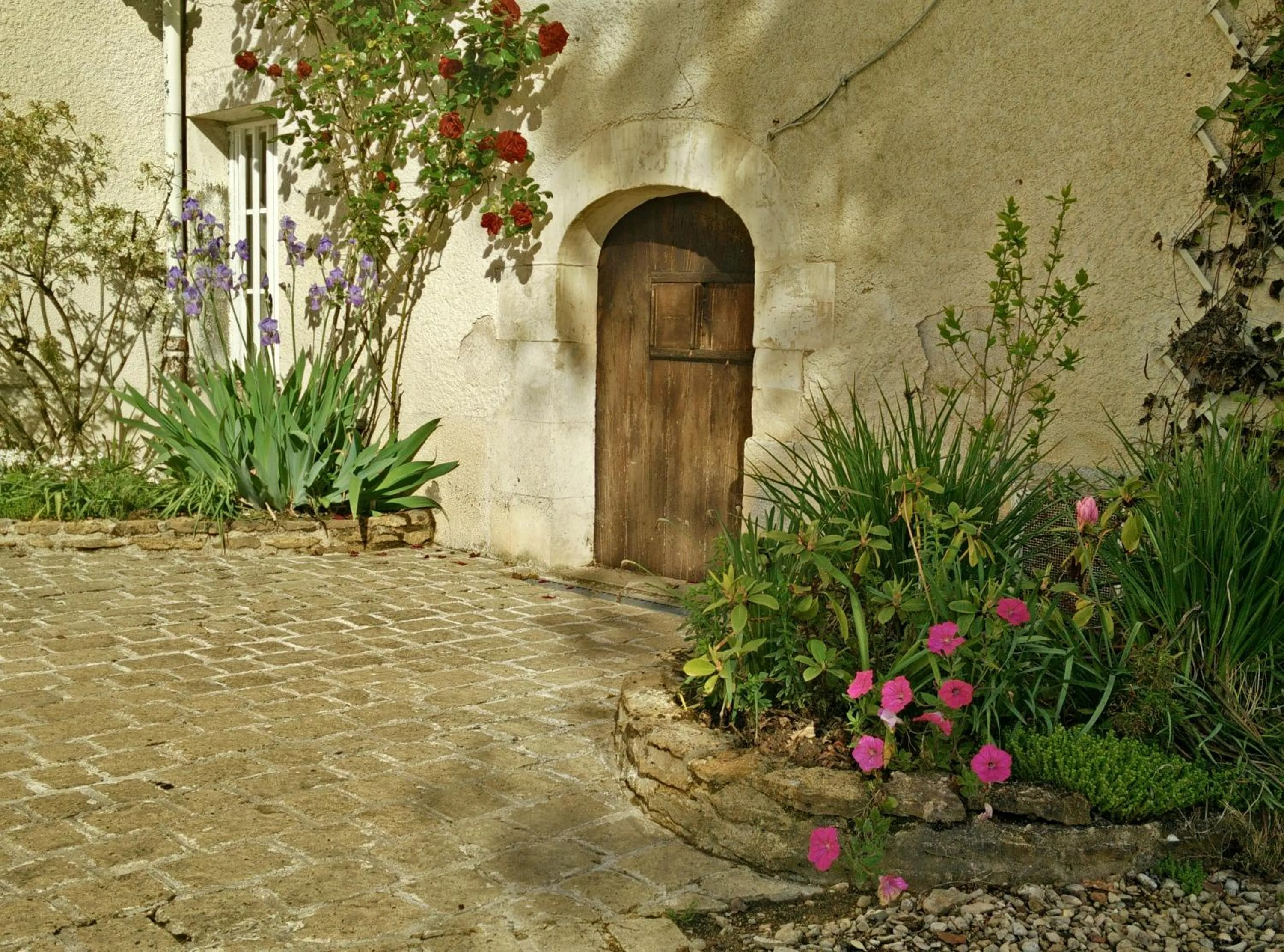 Property building in La Barbotiere