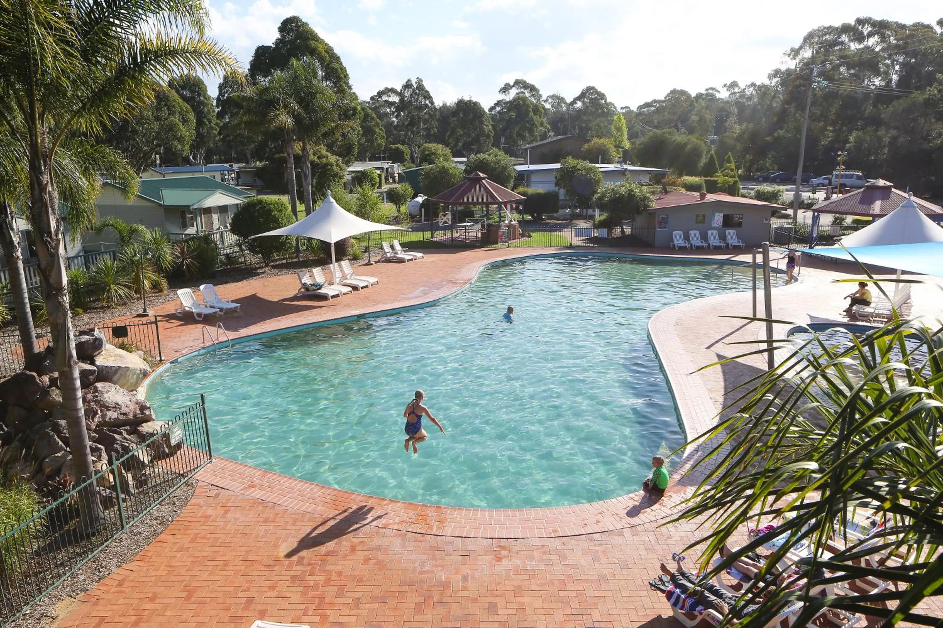 Swimming pool in Discovery Parks - Eden