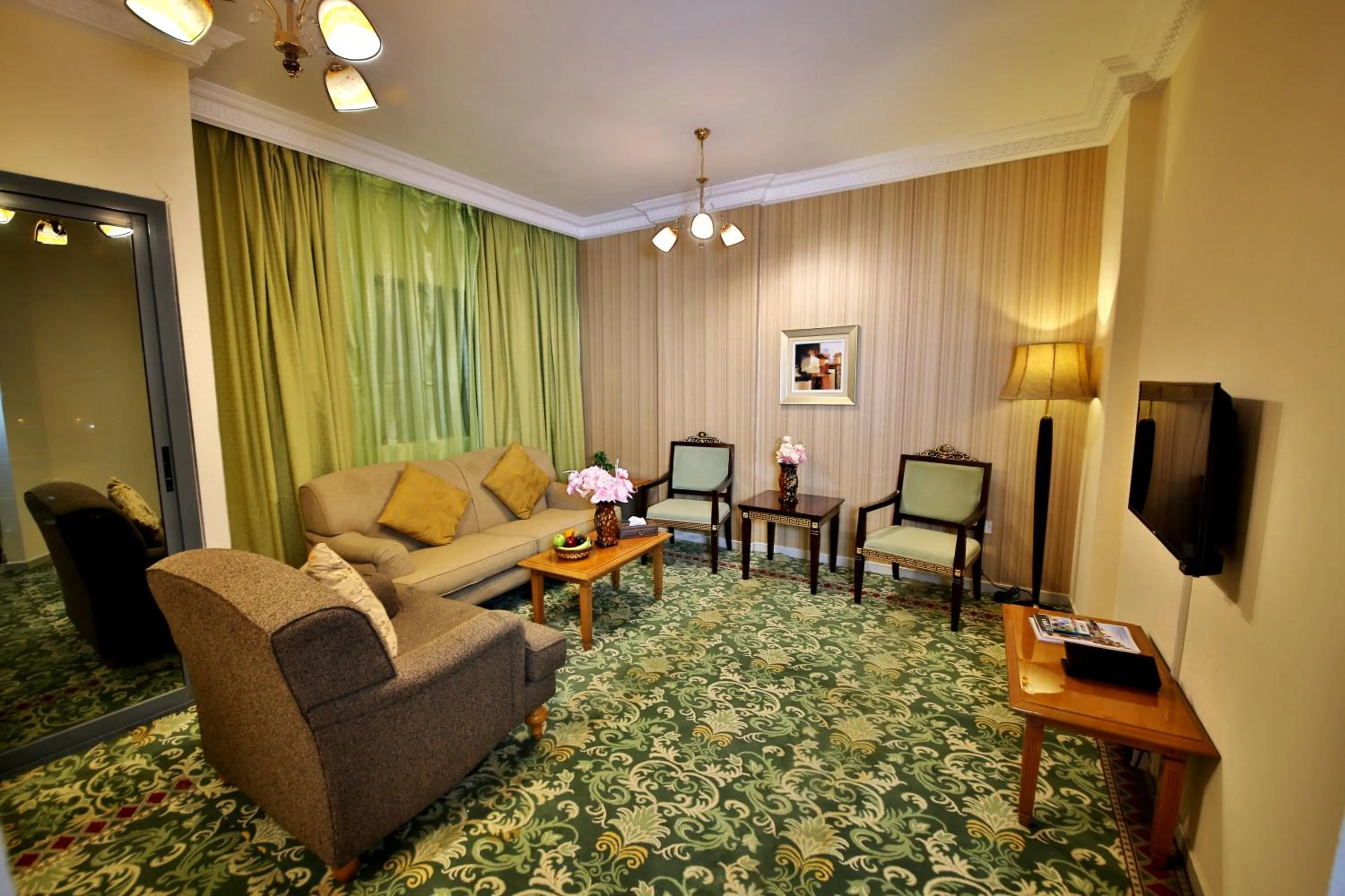 Living room in Midtown Furnished Apartments