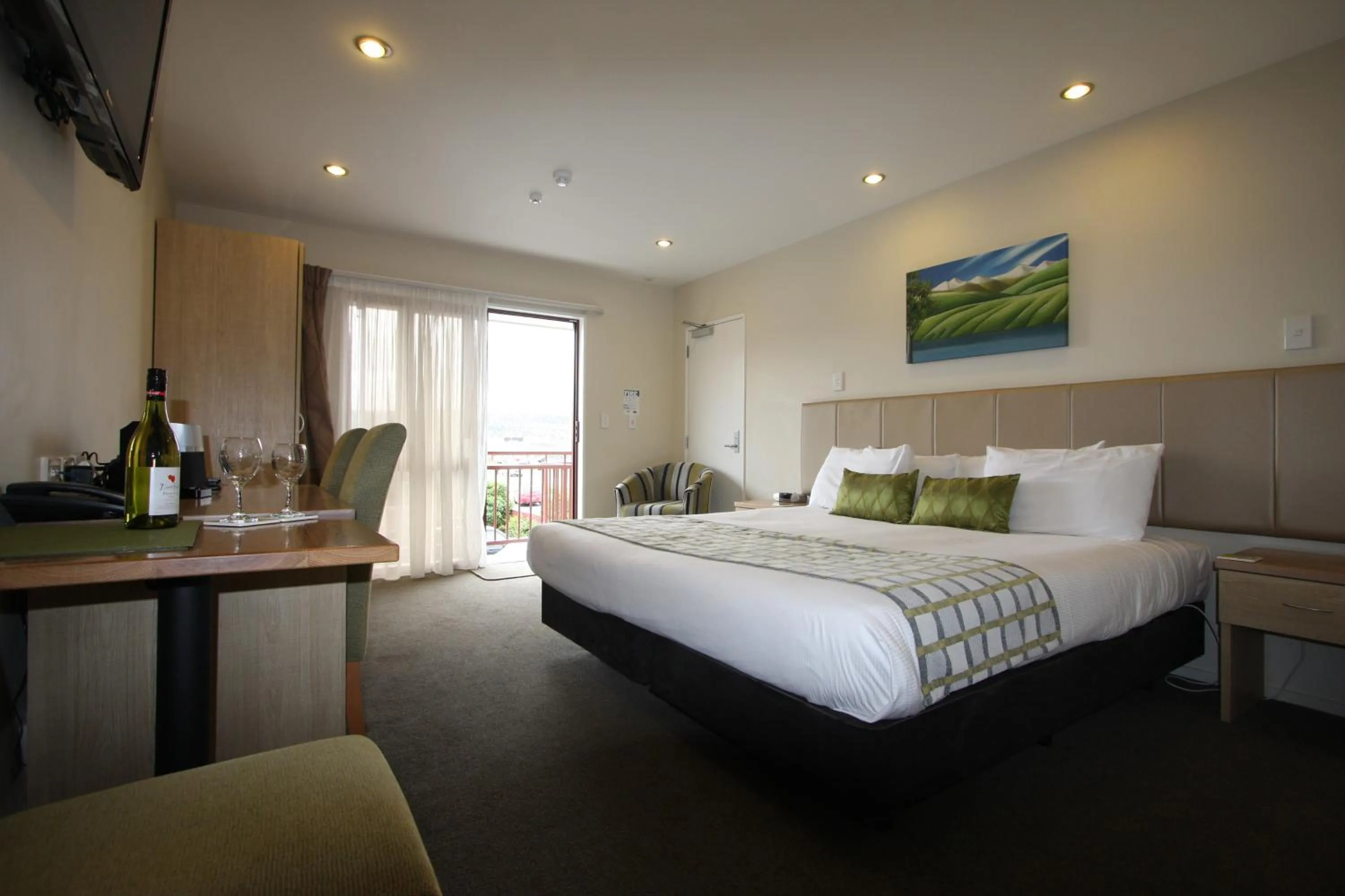 Bedroom, Bed in 555 Motel Dunedin