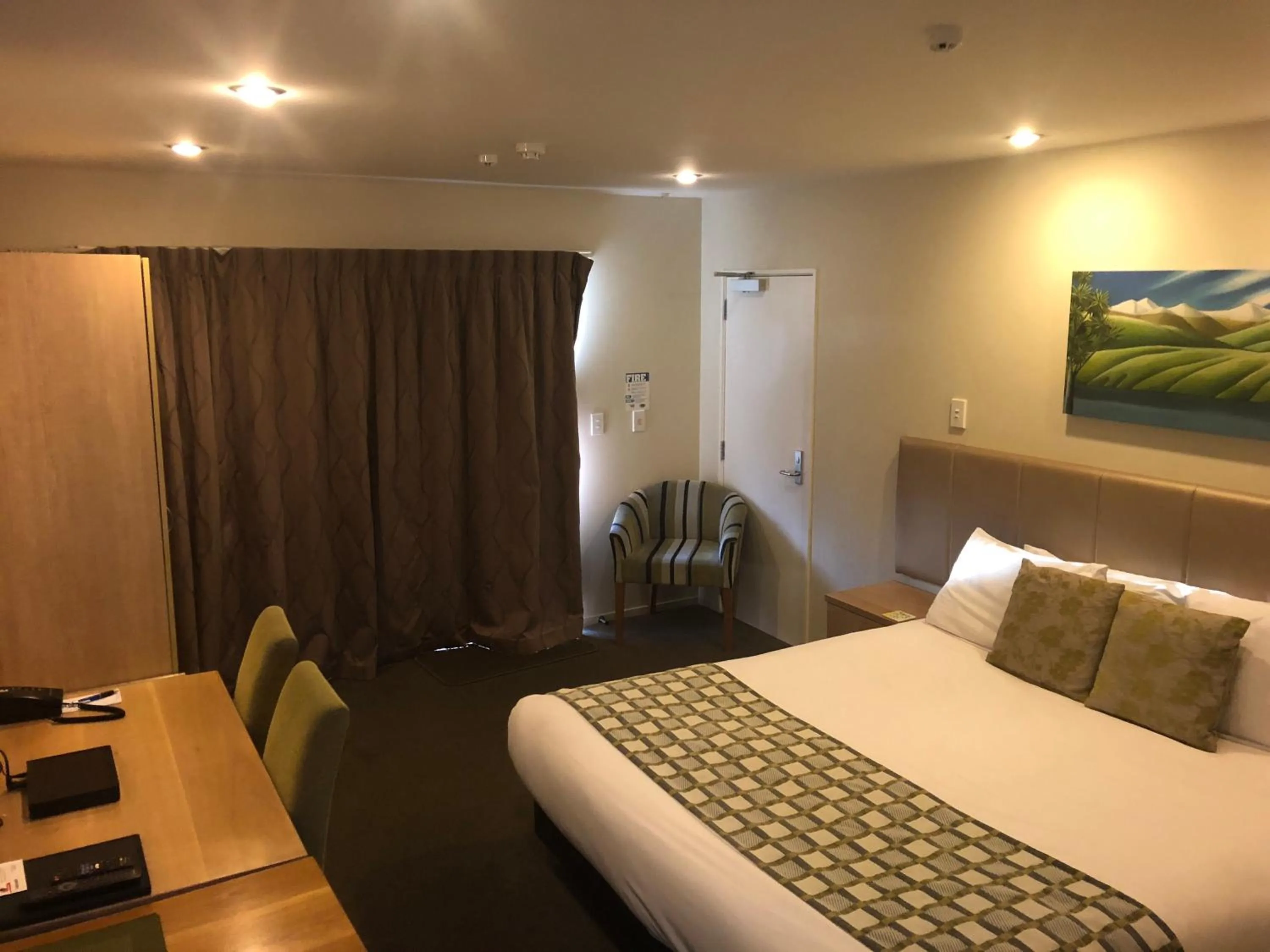 Bedroom, Bed in 555 Motel Dunedin