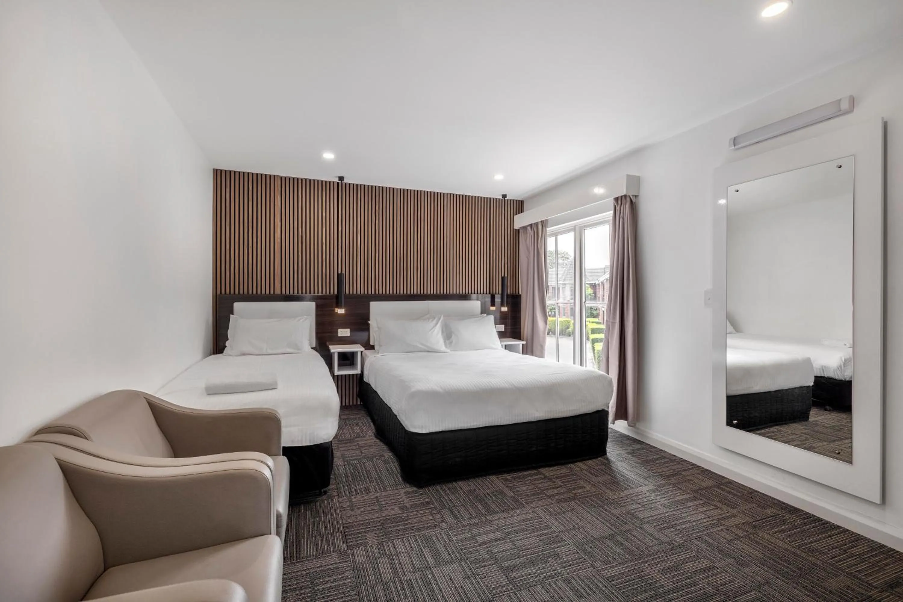 Bed in Best Western Plus Buckingham International