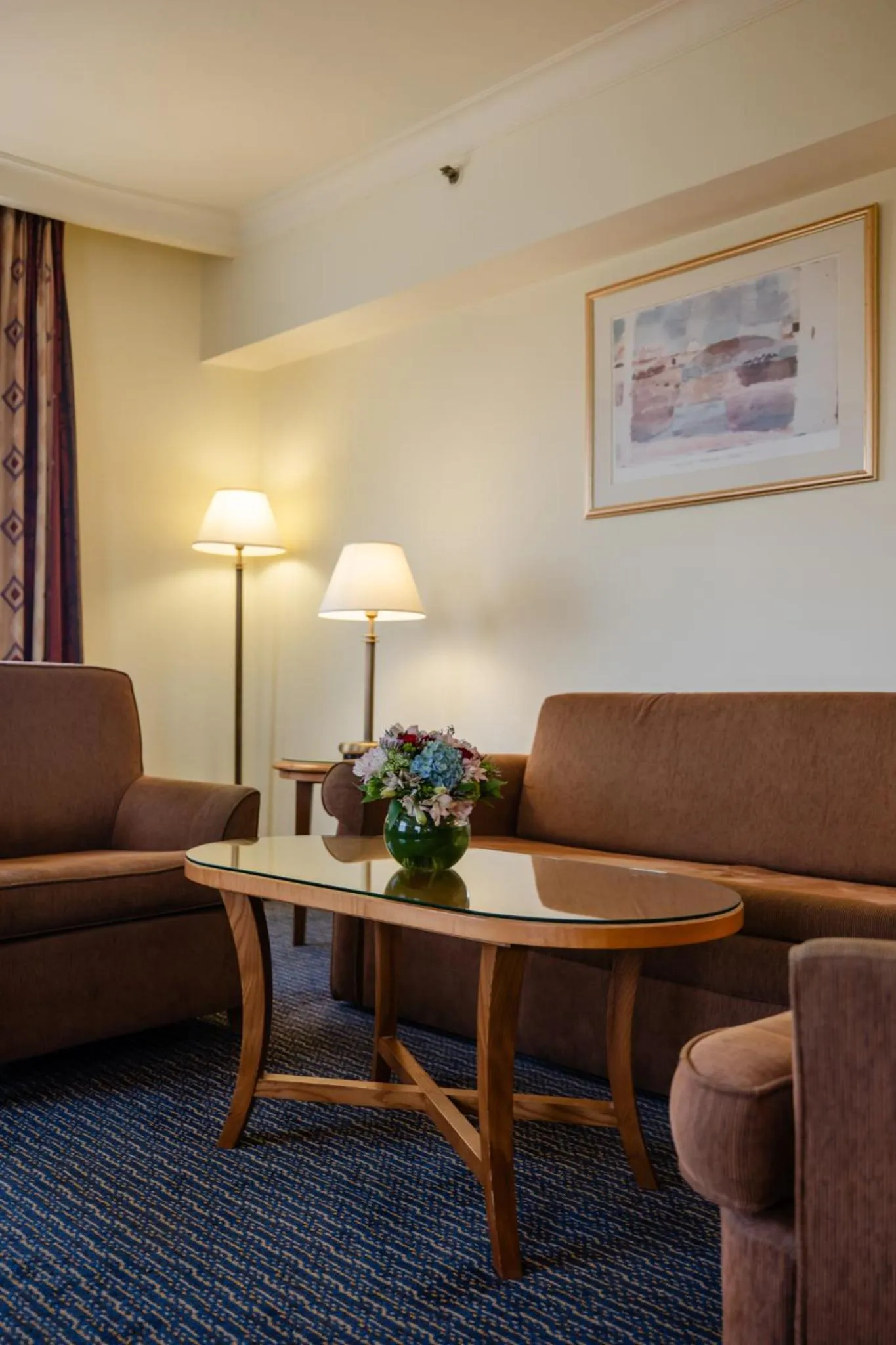 Living room in Grand Court Hotel