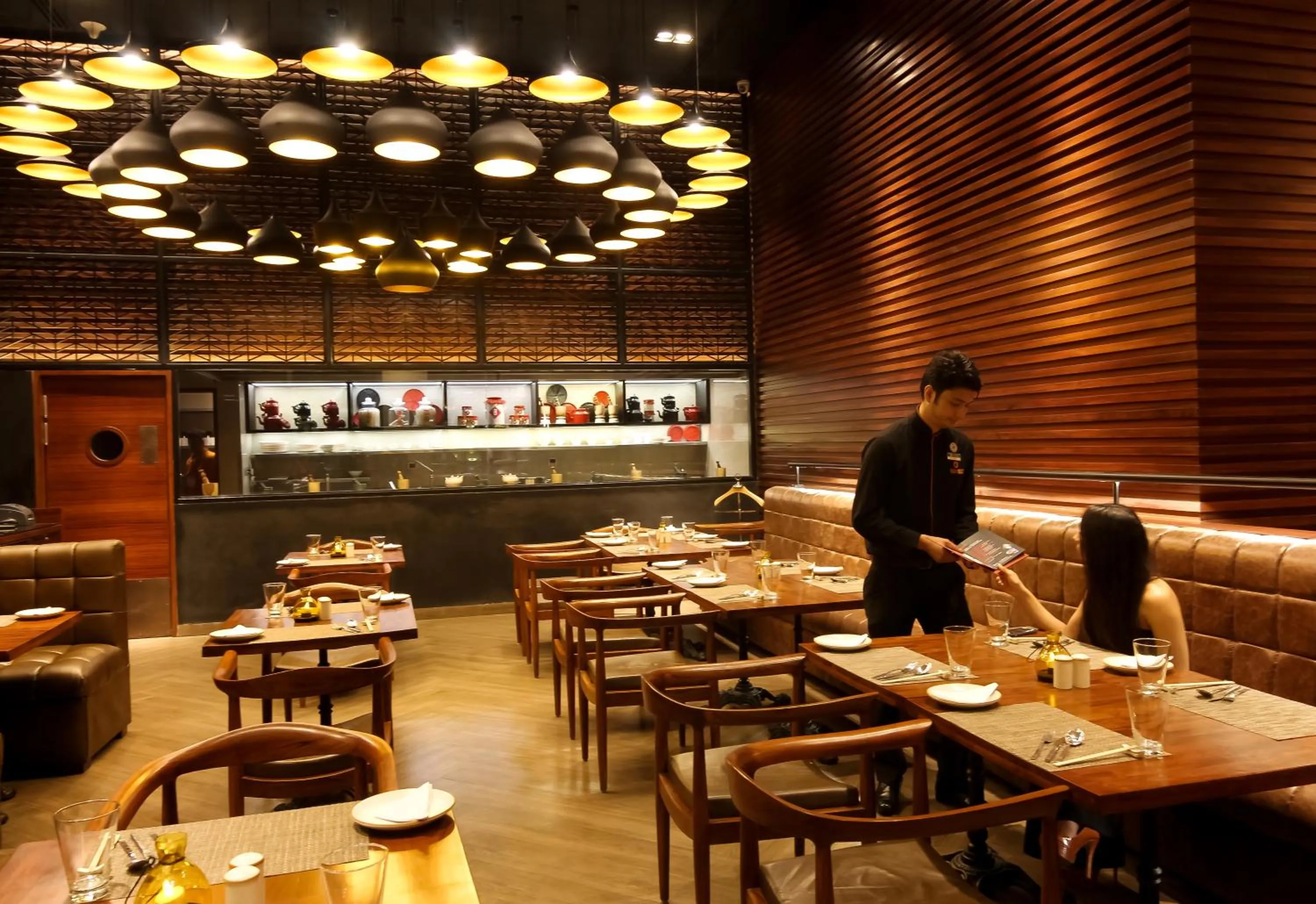 Food and drinks in Lemon Tree Premier City Center