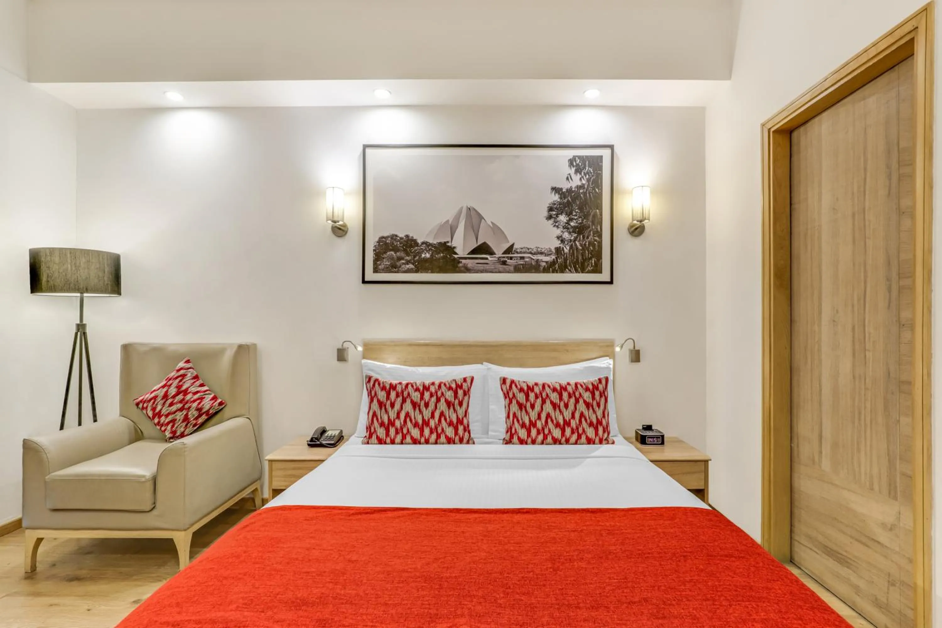 Bedroom, Bed in Lemon Tree Premier City Center