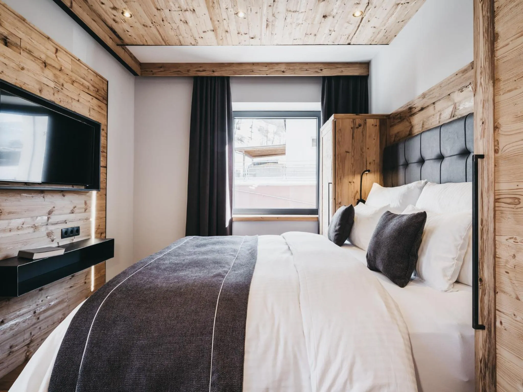 Bedroom, Bed in VAYA Nauders