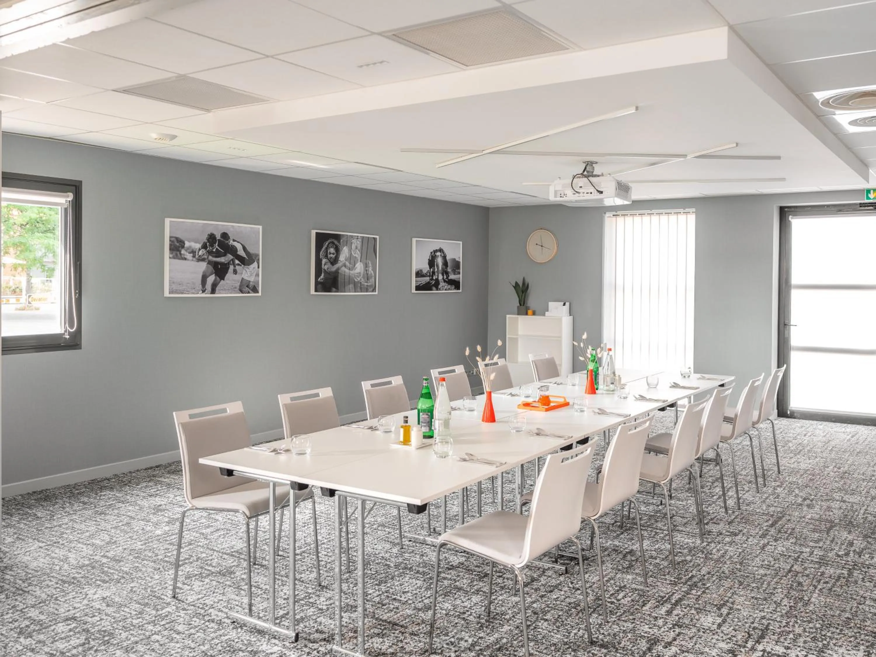 Meeting/conference room in Holiday Inn Toulouse Airport by IHG
