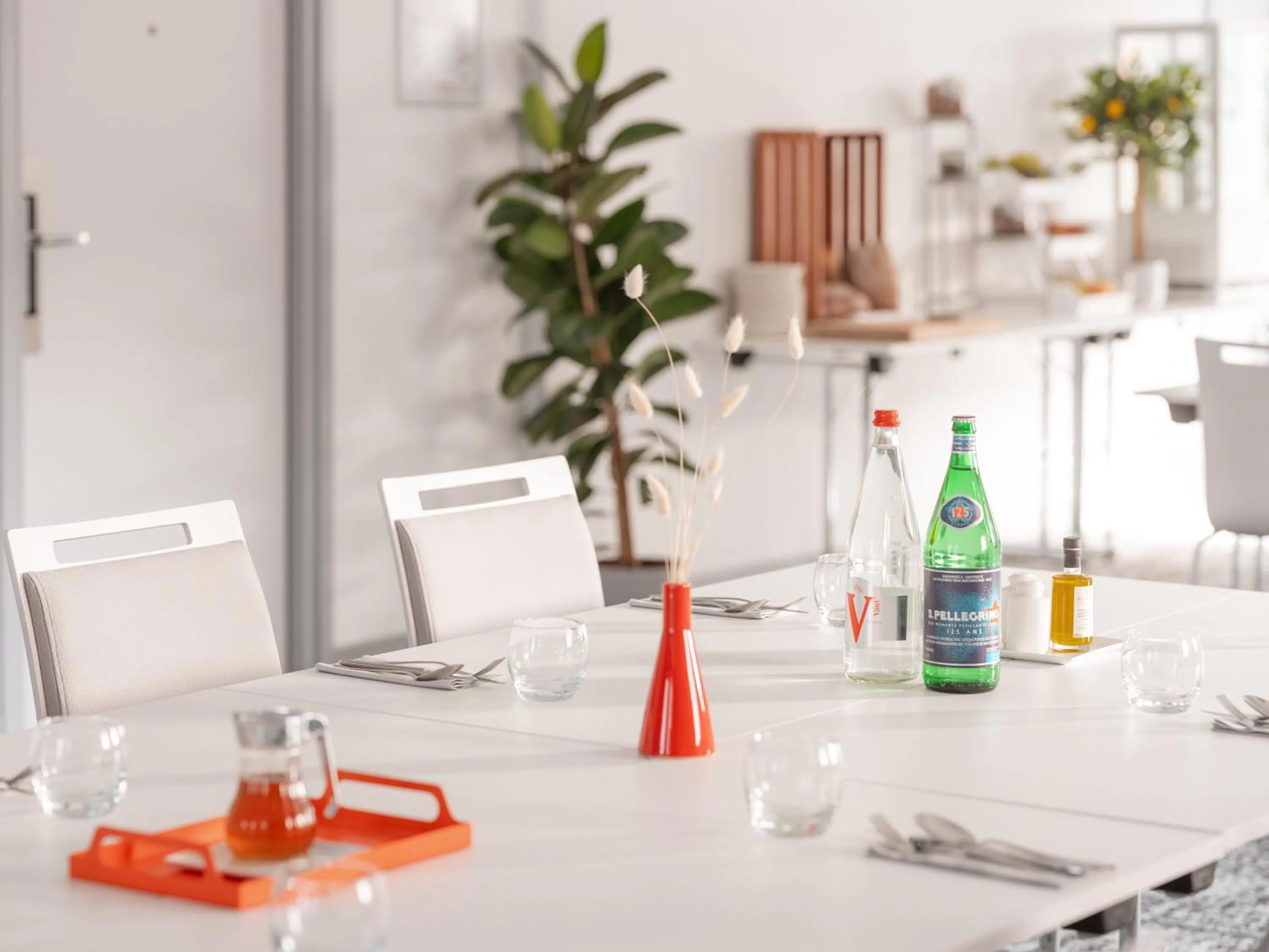 Meeting/conference room in Holiday Inn Toulouse Airport by IHG