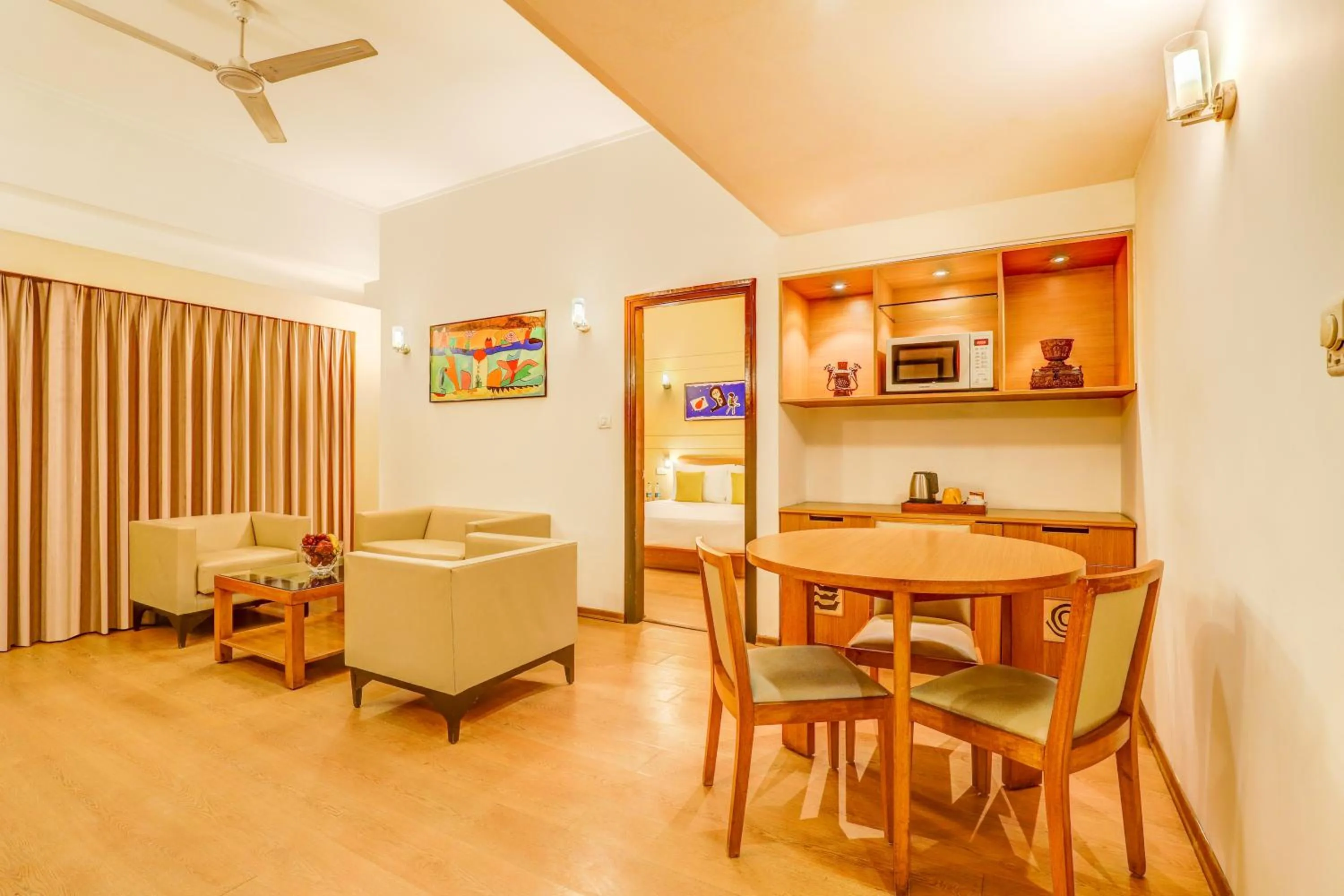 Lemon Tree Hotel, East Delhi Mall, Kaushambi