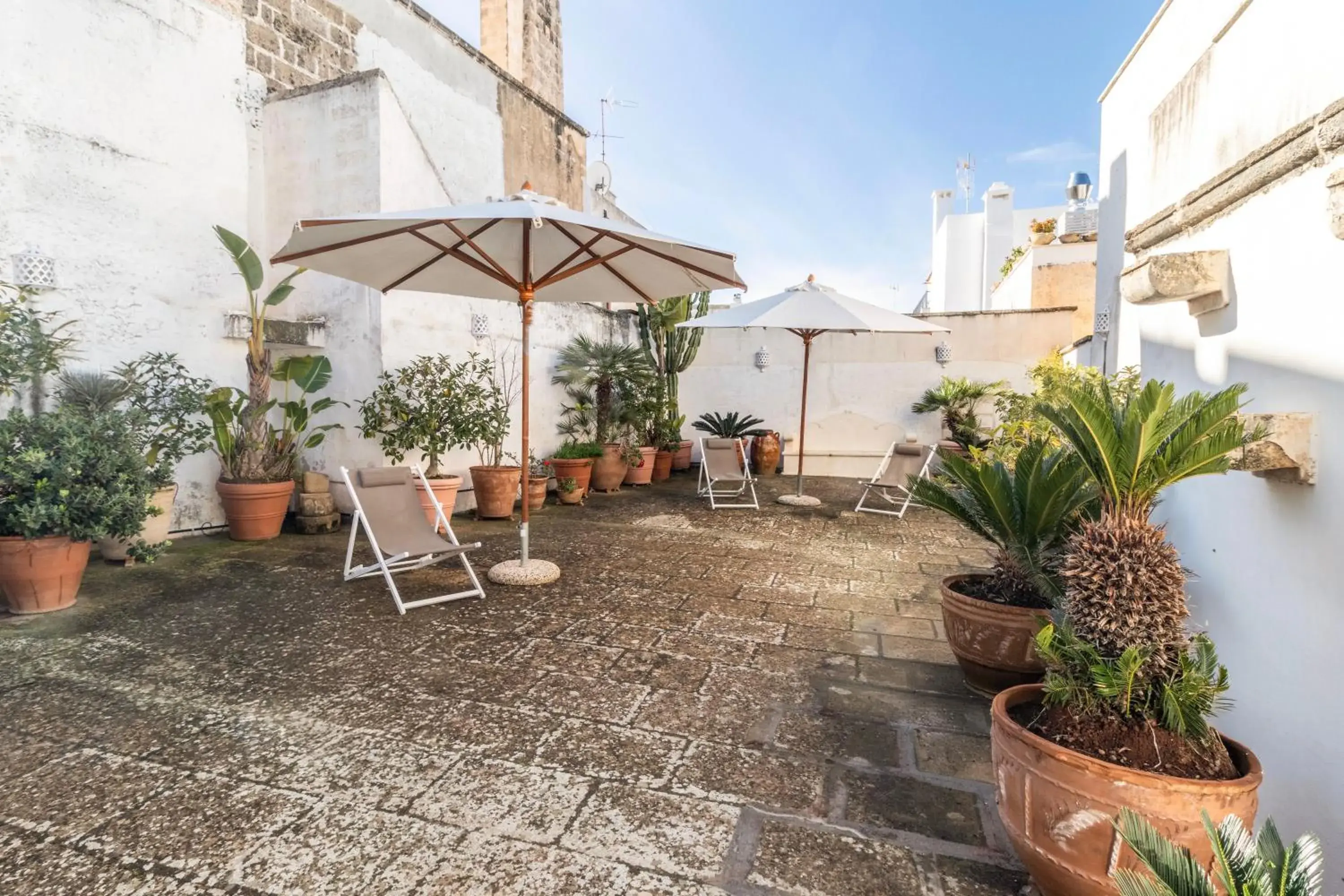 Deluxe Triple Room in Palazzo Insula Deluxe Triple Room in Palazzo Insula