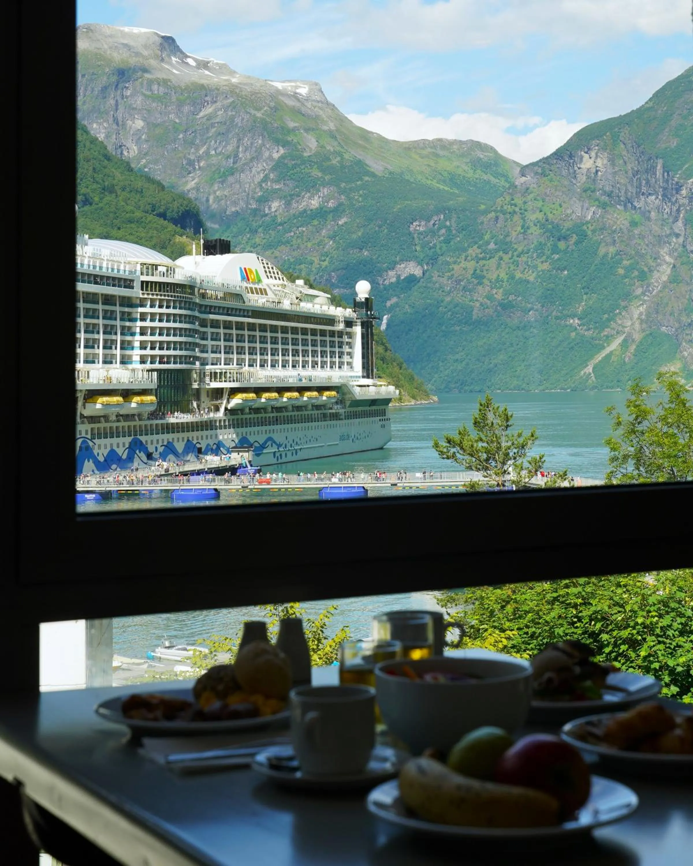 Restaurant/places to eat in Havila Hotel Geiranger