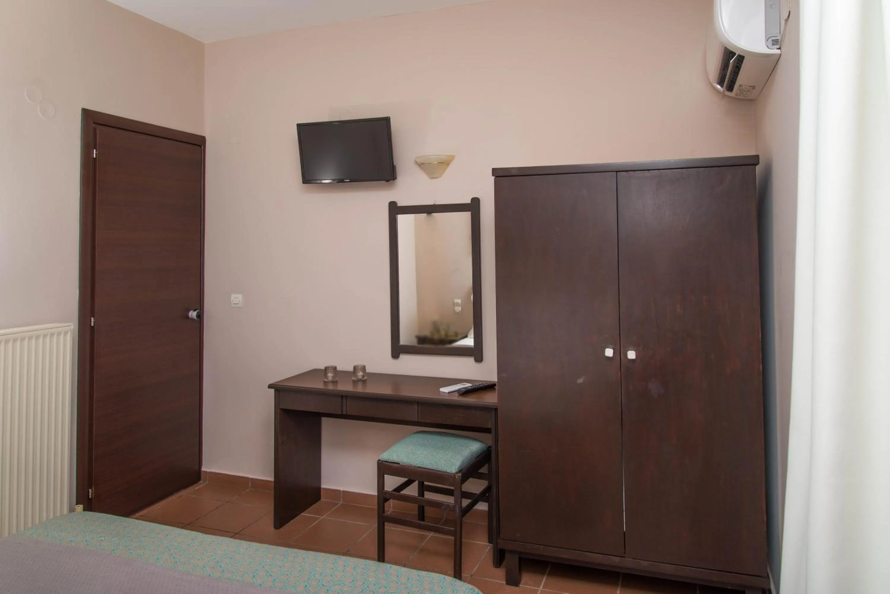 Family Apartment with Sea View in Diamond Palace
