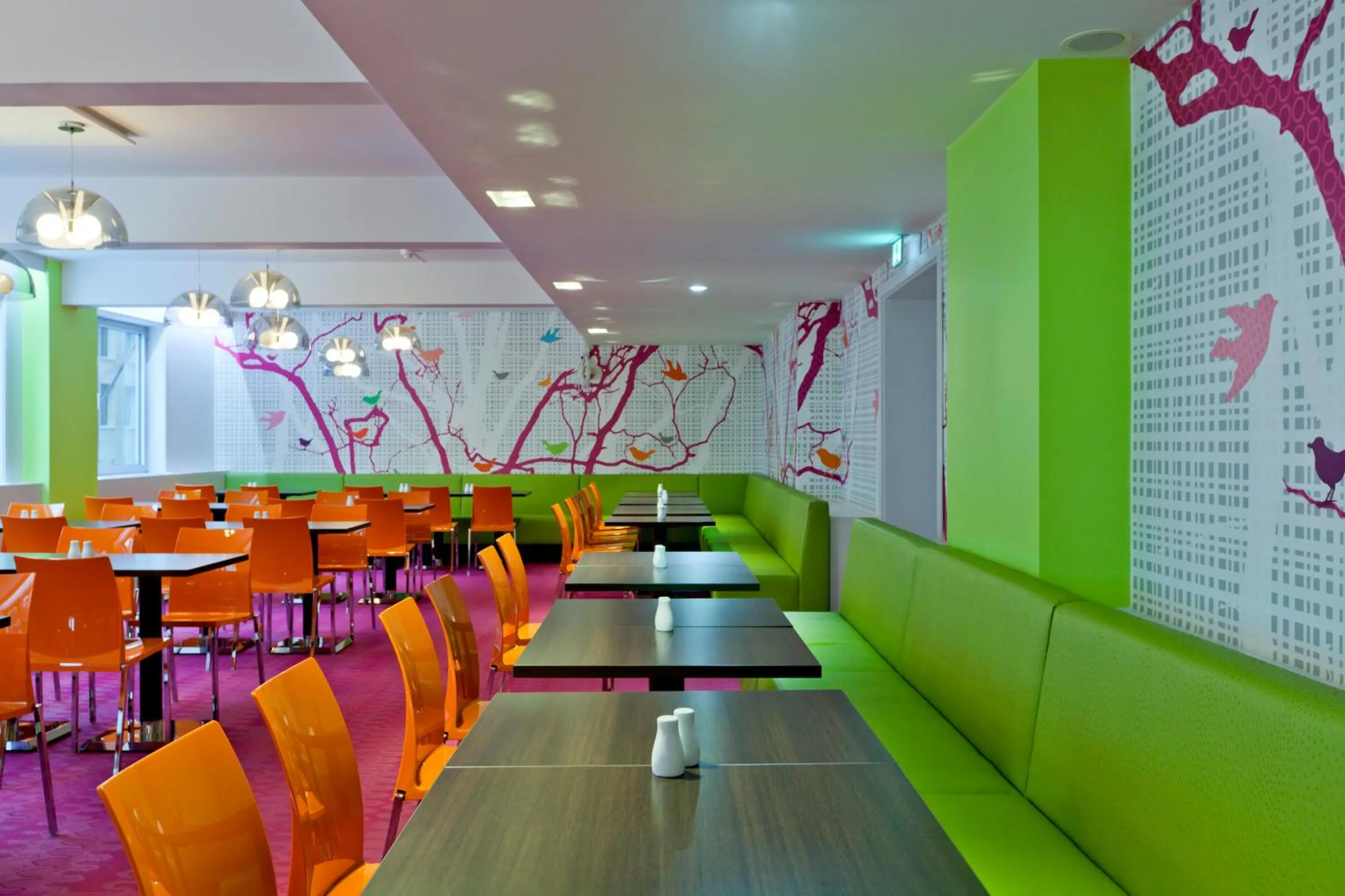 Restaurant/places to eat in Thon Hotel Munch