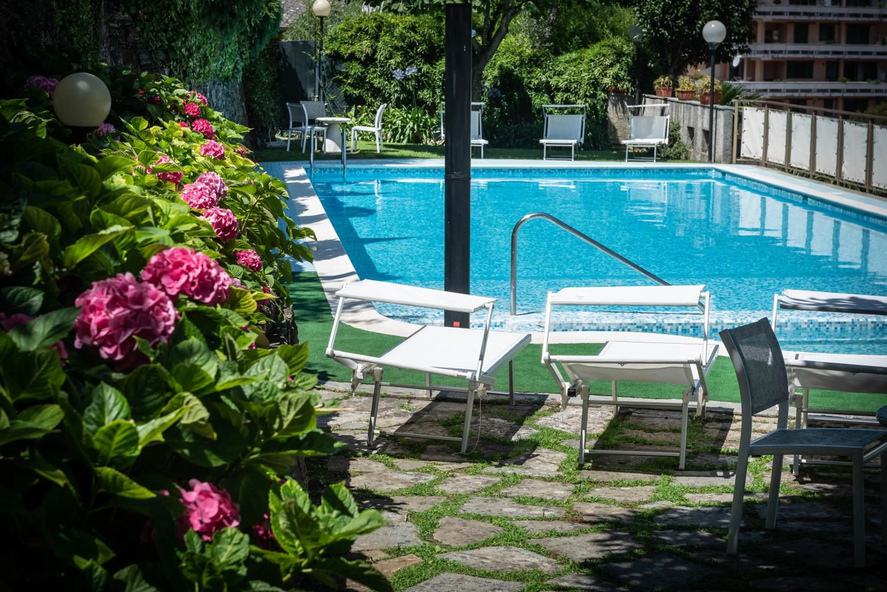 Swimming pool in Manuelina Taste Hotel