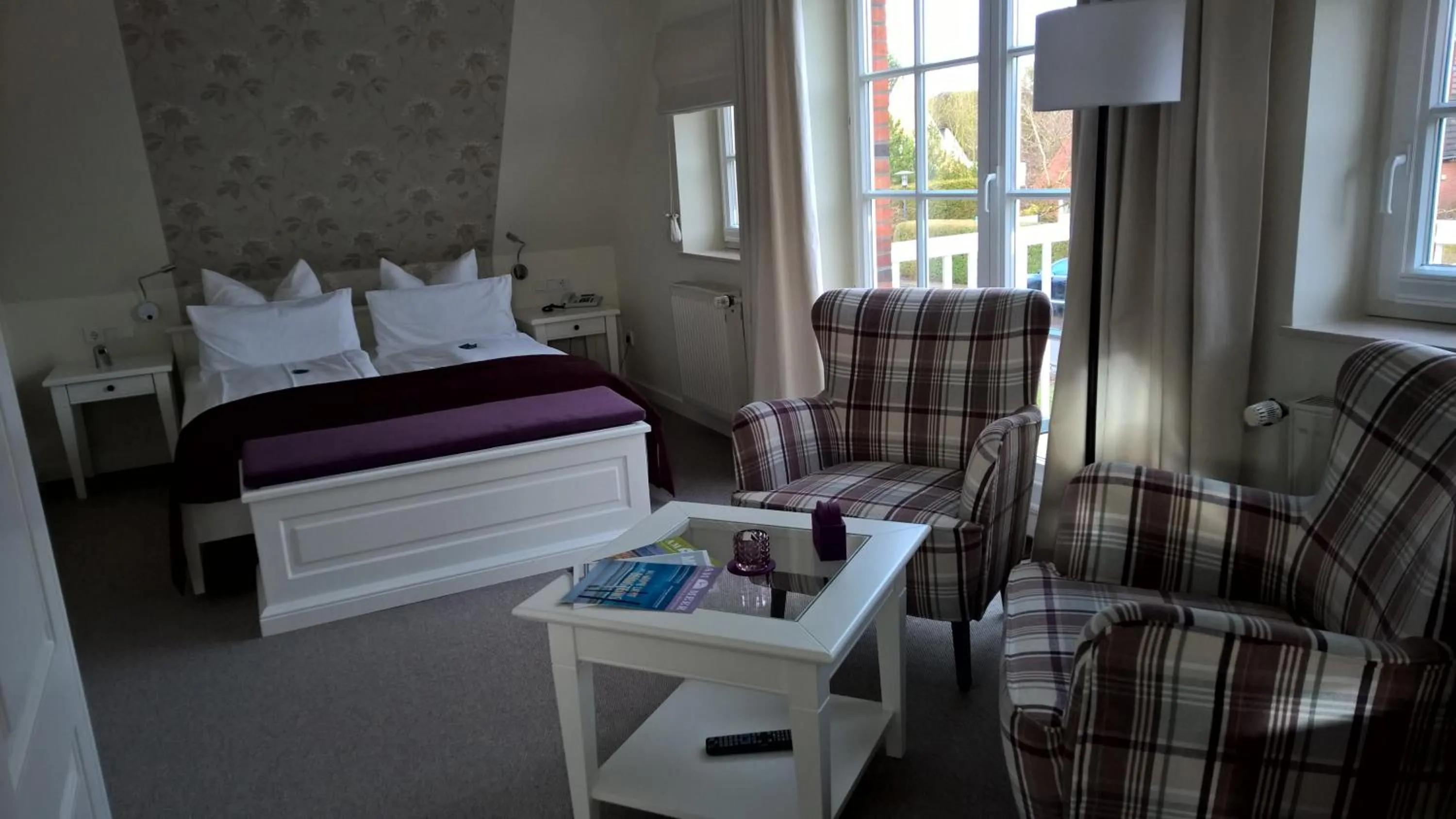 Photo of the whole room, Bed in Hotel Landhaus Ellerbrock