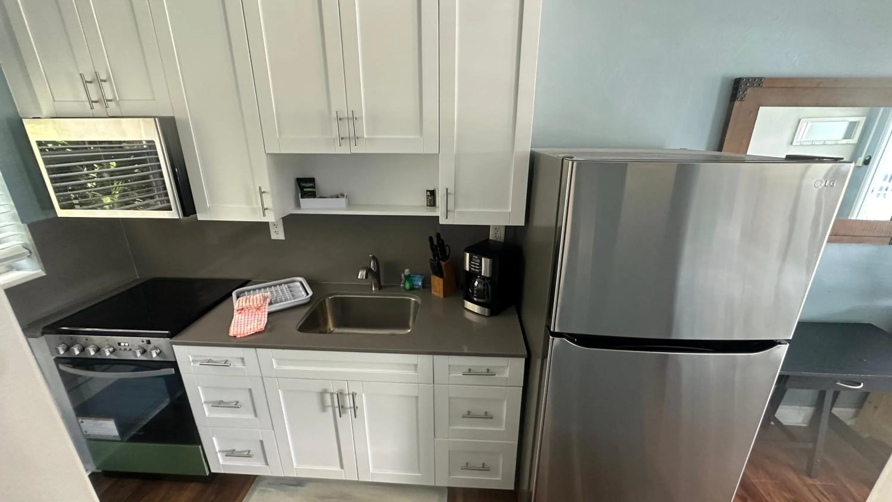 kitchen in Ashley Brooke Beach Resort