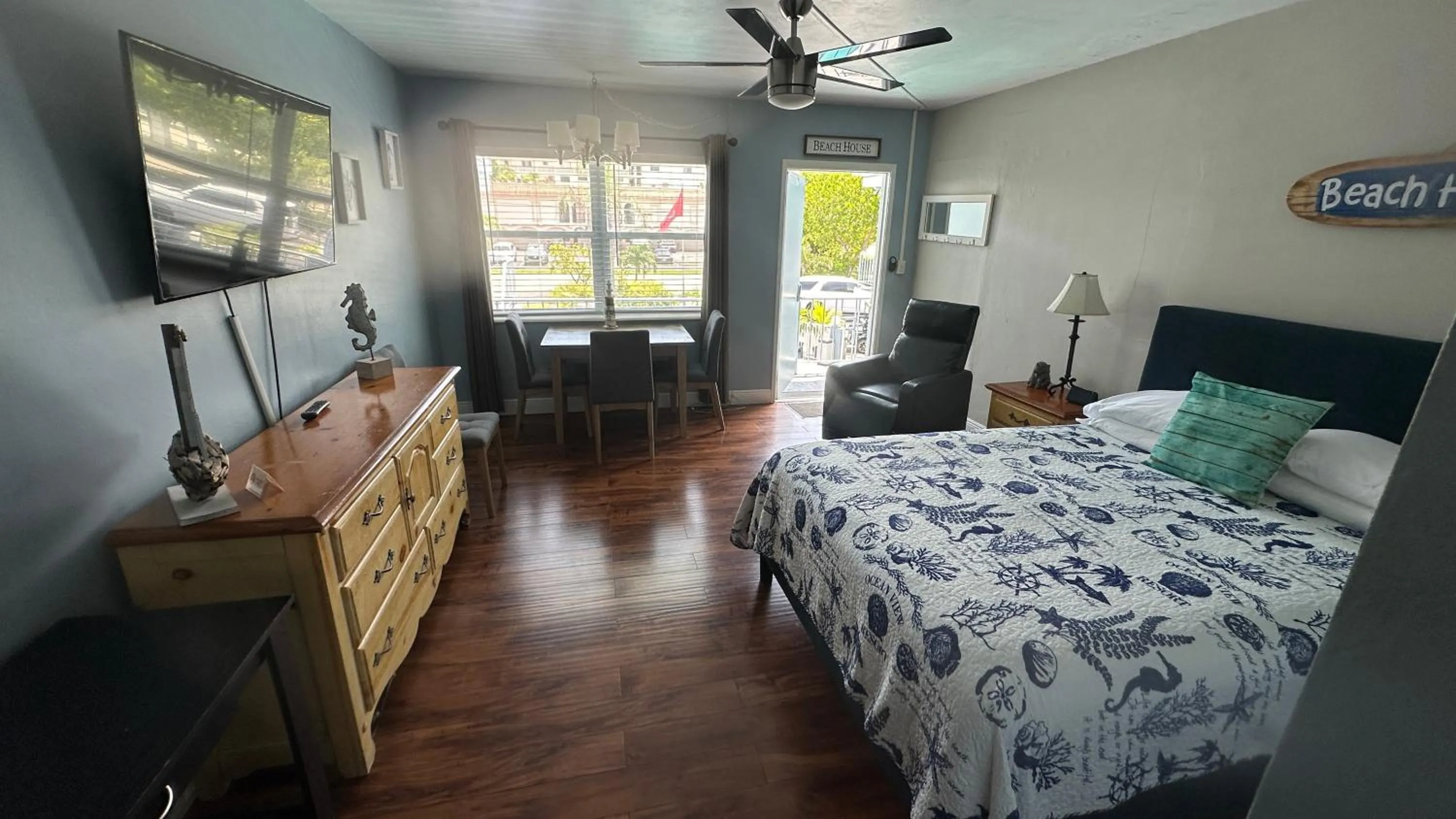 Bedroom, Bed in Ashley Brooke Beach Resort