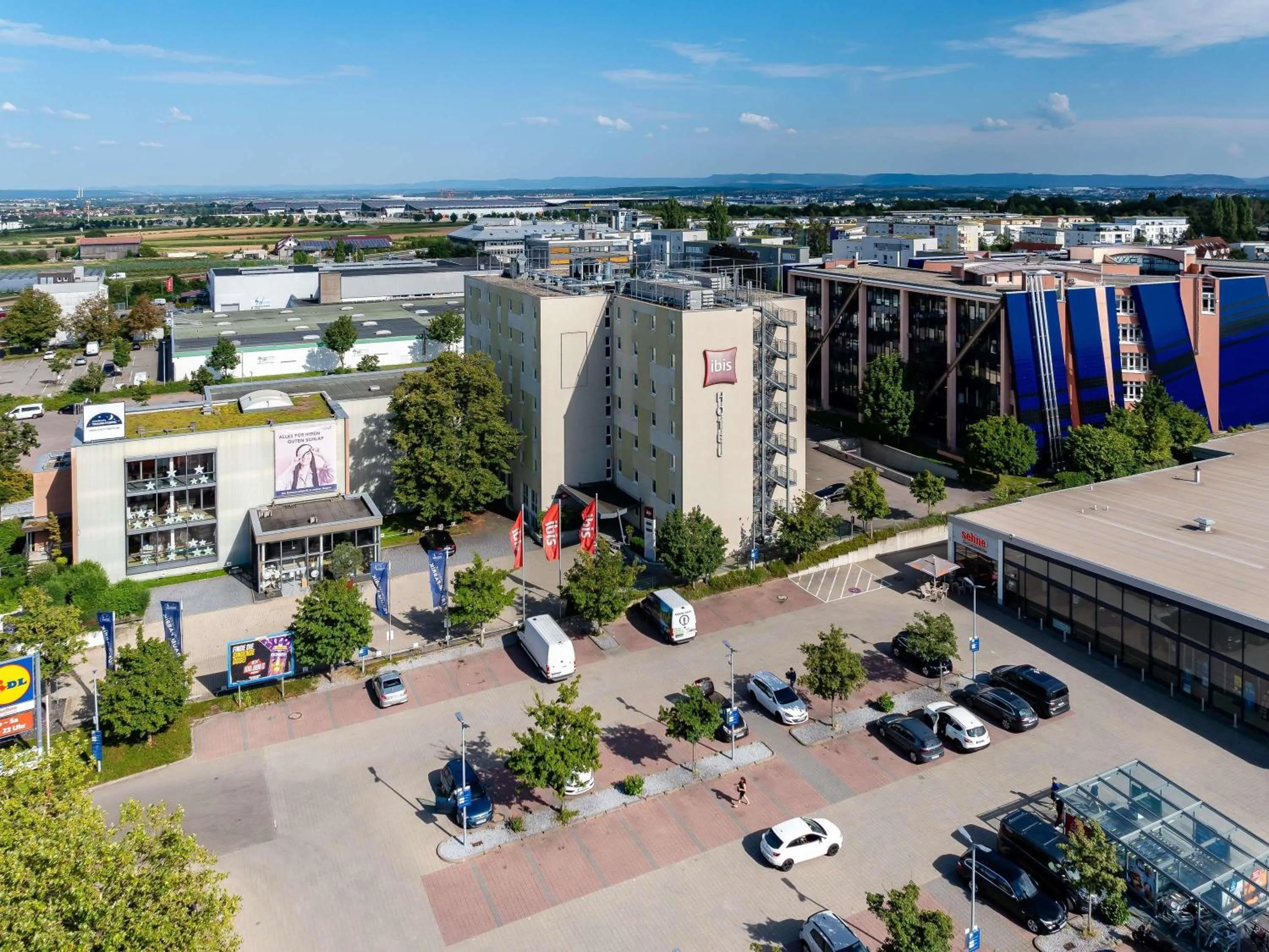 Property building in ibis Stuttgart Airport Messe