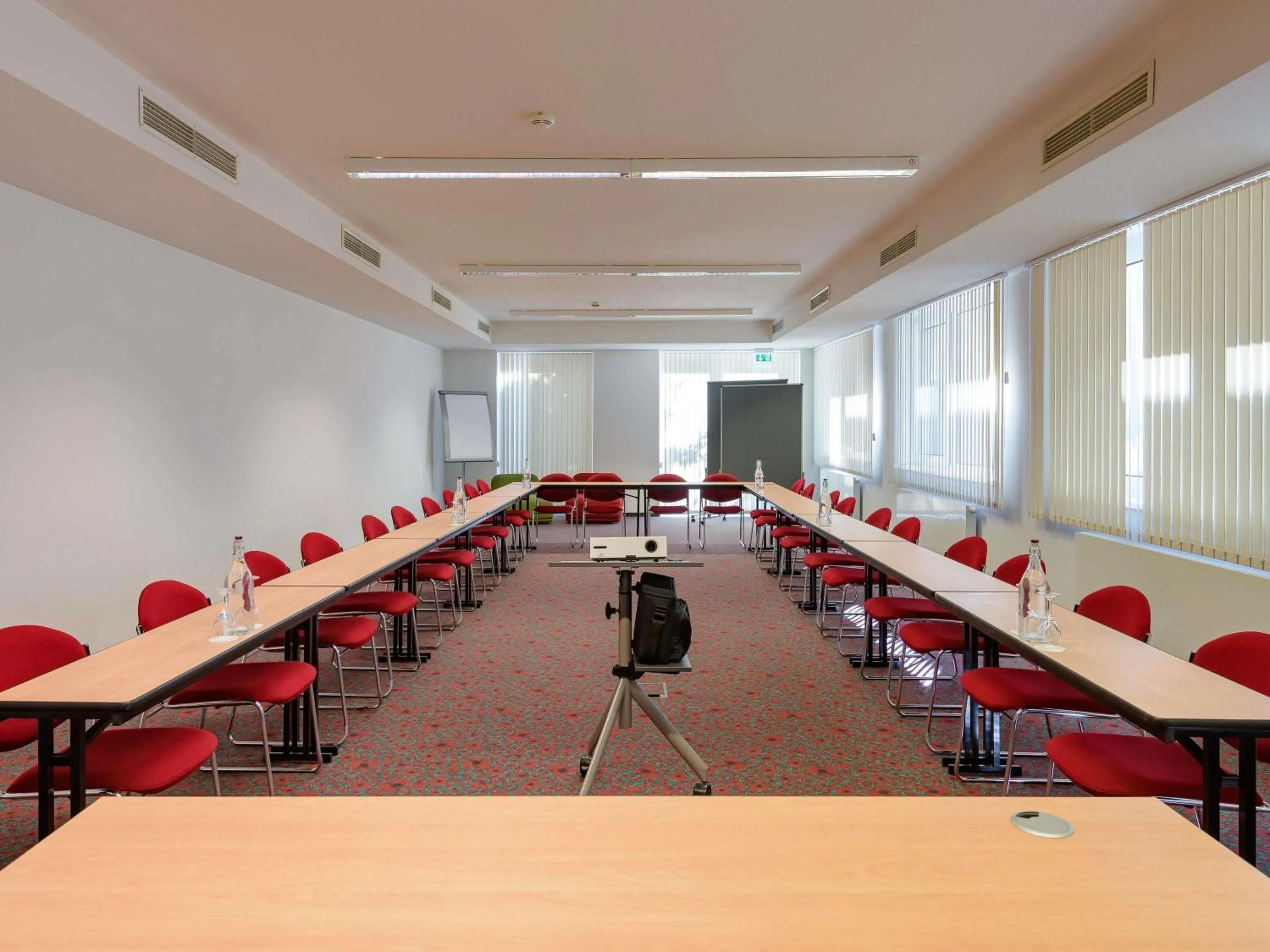 Meeting/conference room in ibis Stuttgart Airport Messe
