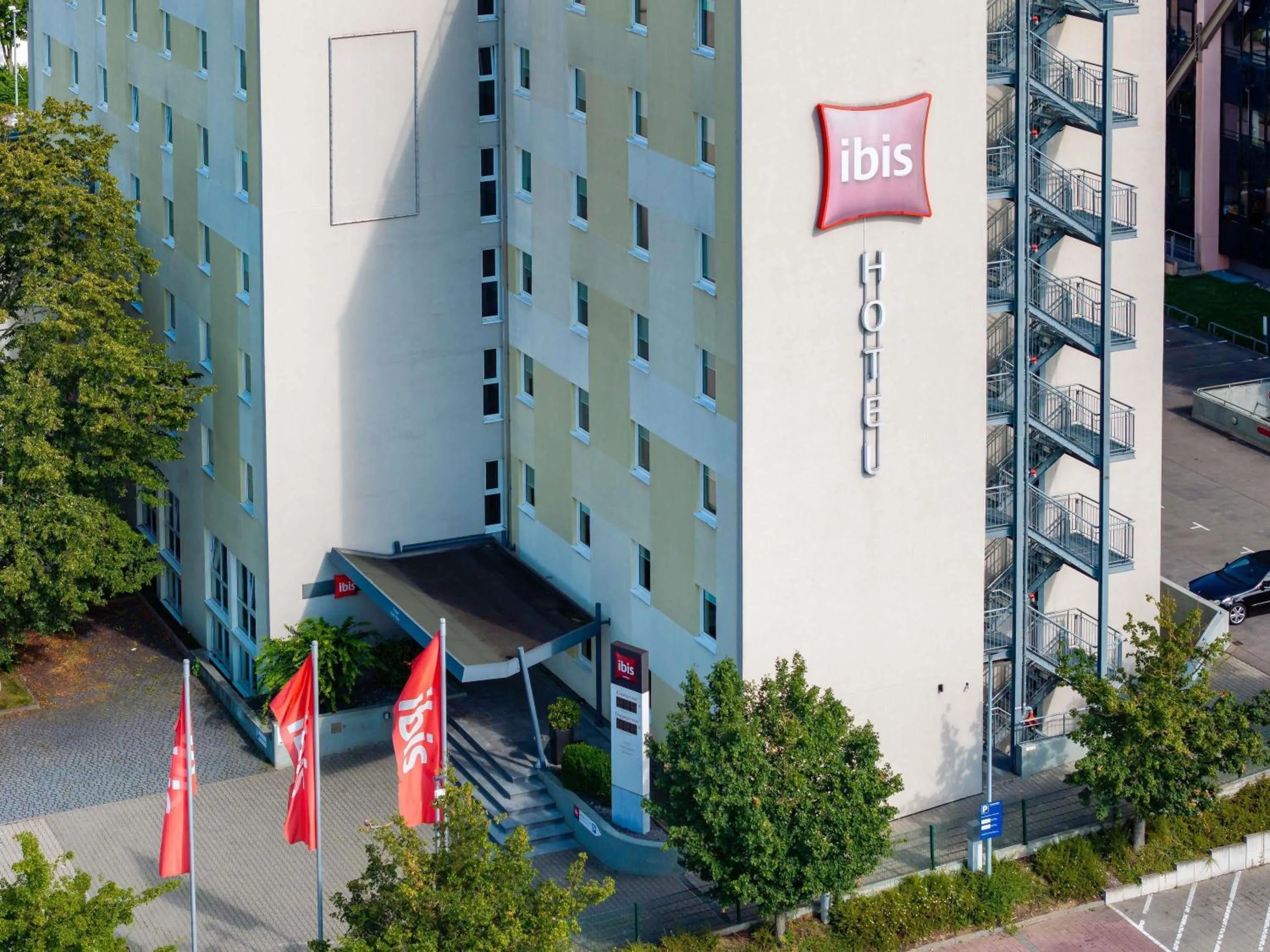 Property building in ibis Stuttgart Airport Messe