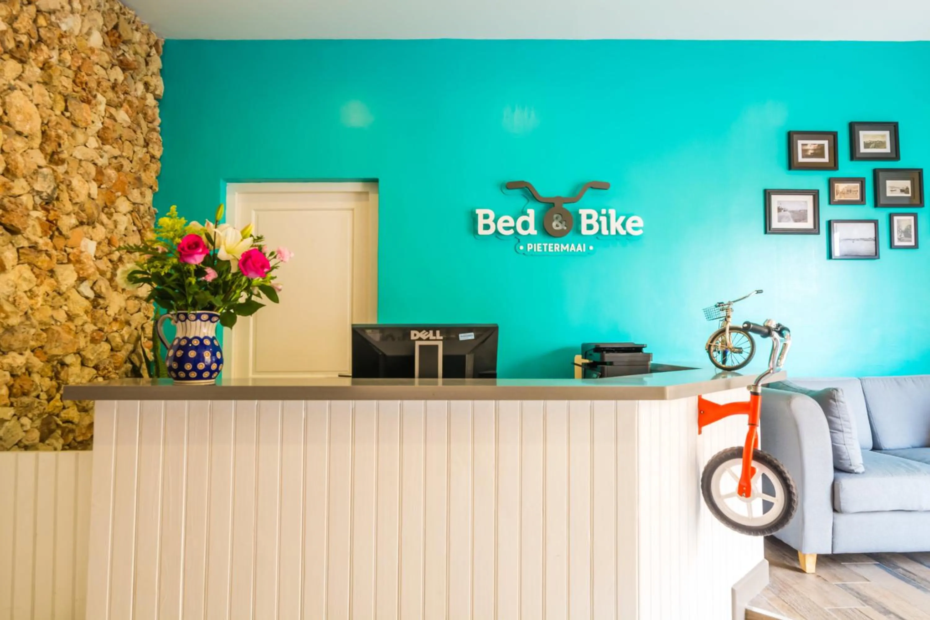 Lobby or reception in Bed & Bike Curacao - Pietermaai