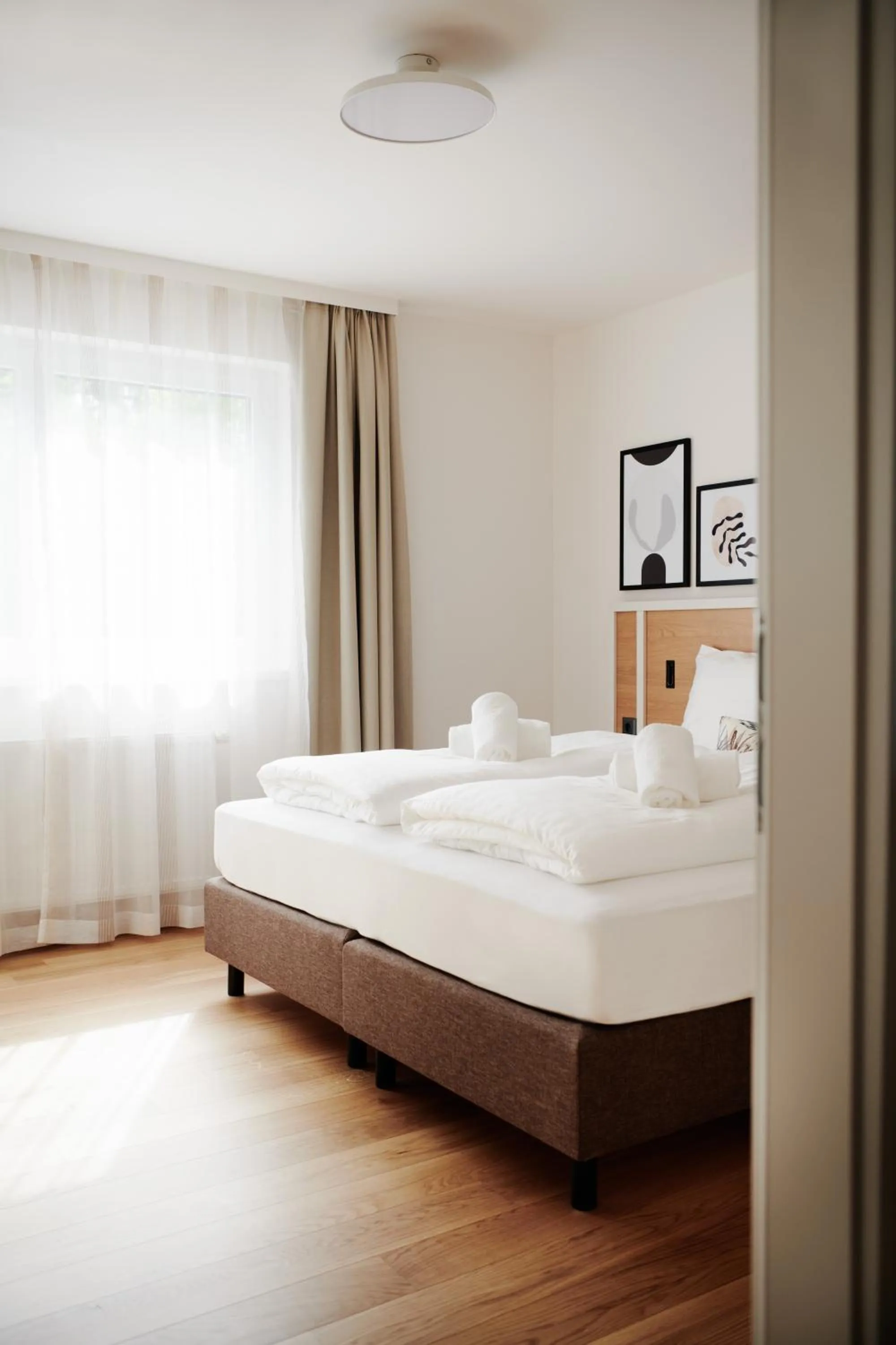 Bedroom, Bed in HOMEBOUND APARTMENTS Salzburg City I - contactless check-in