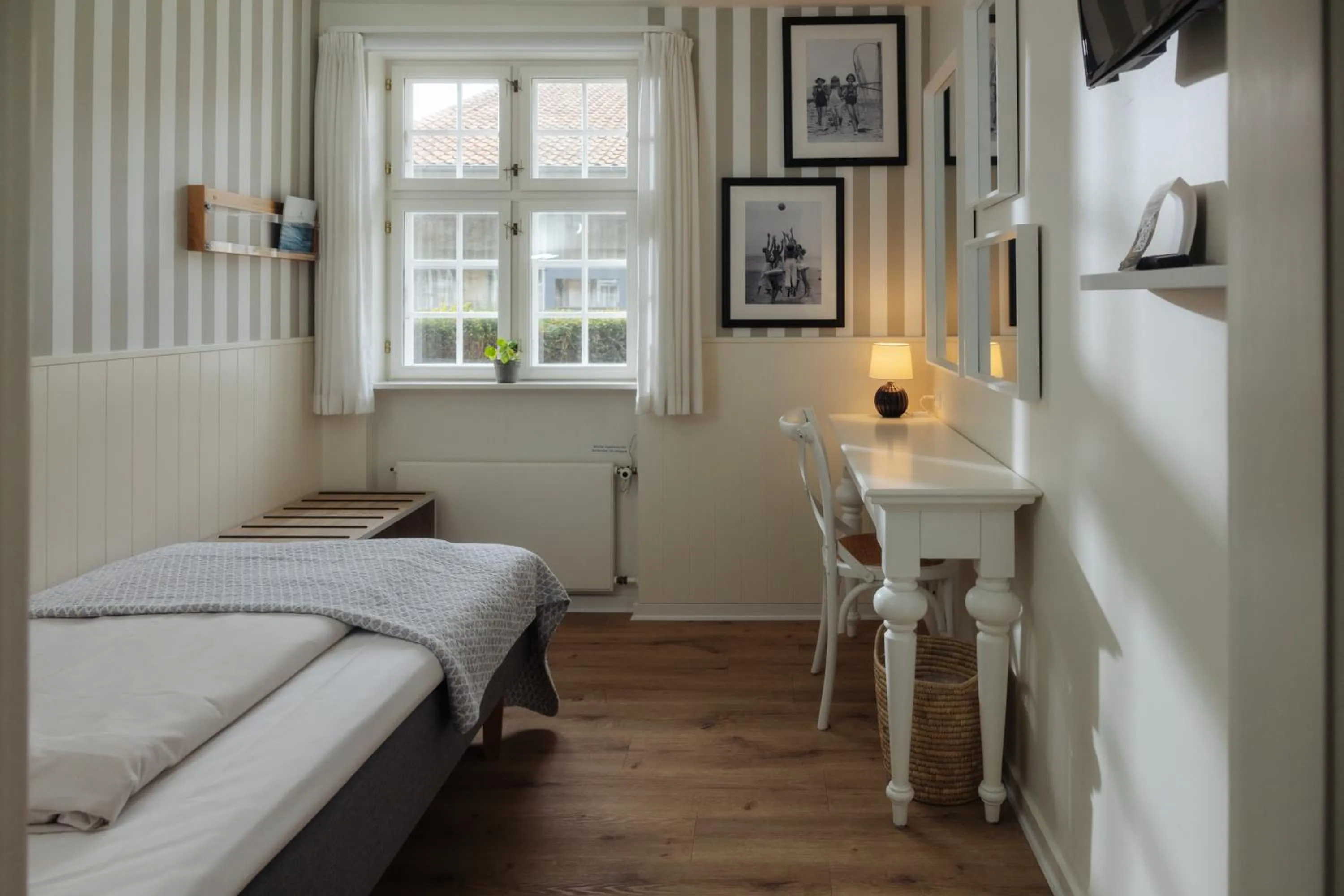 Bedroom, Bed in Gl. Avernæs Sinatur Hotel & Konference