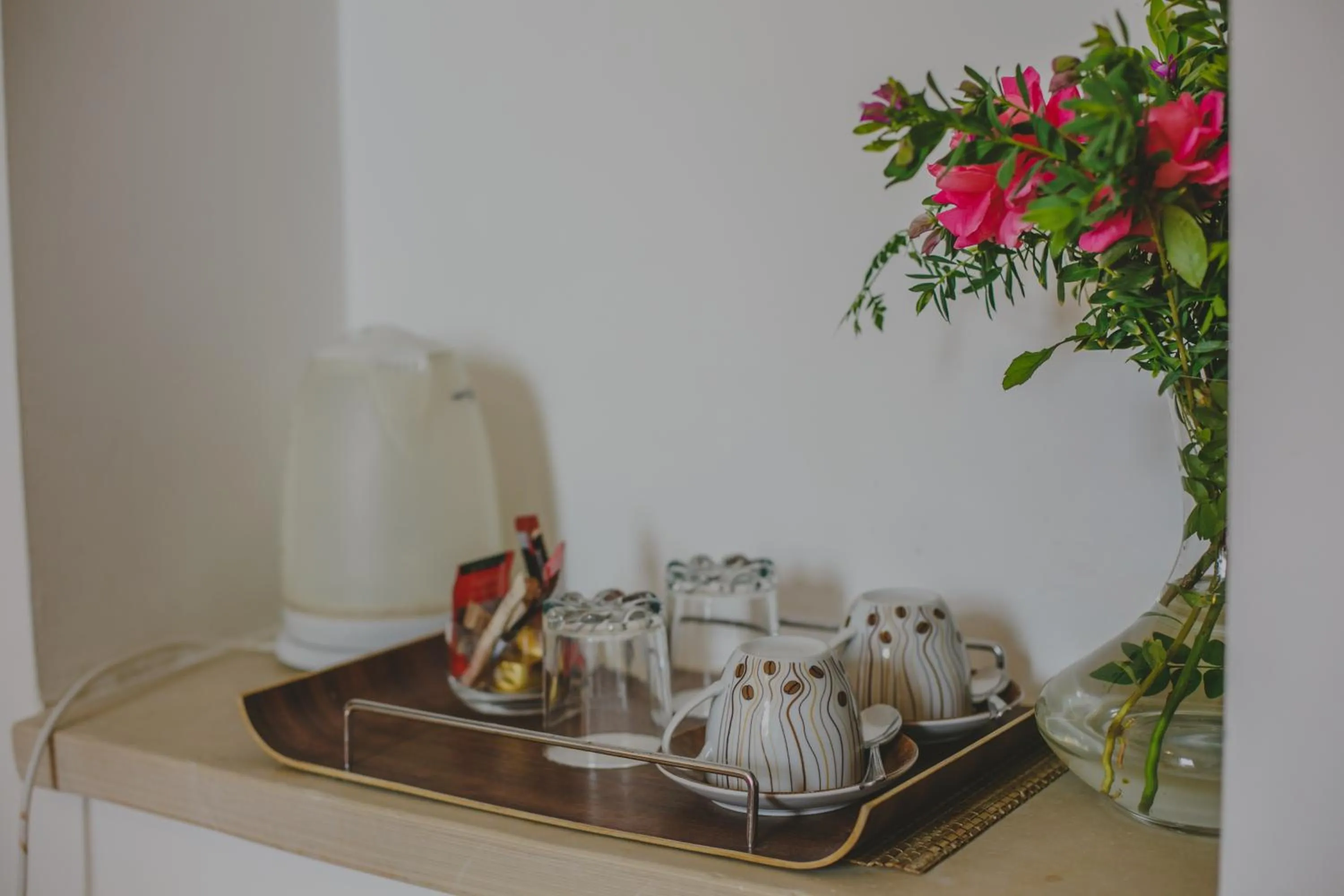 Coffee/tea facilities in Alkisti City Hotel