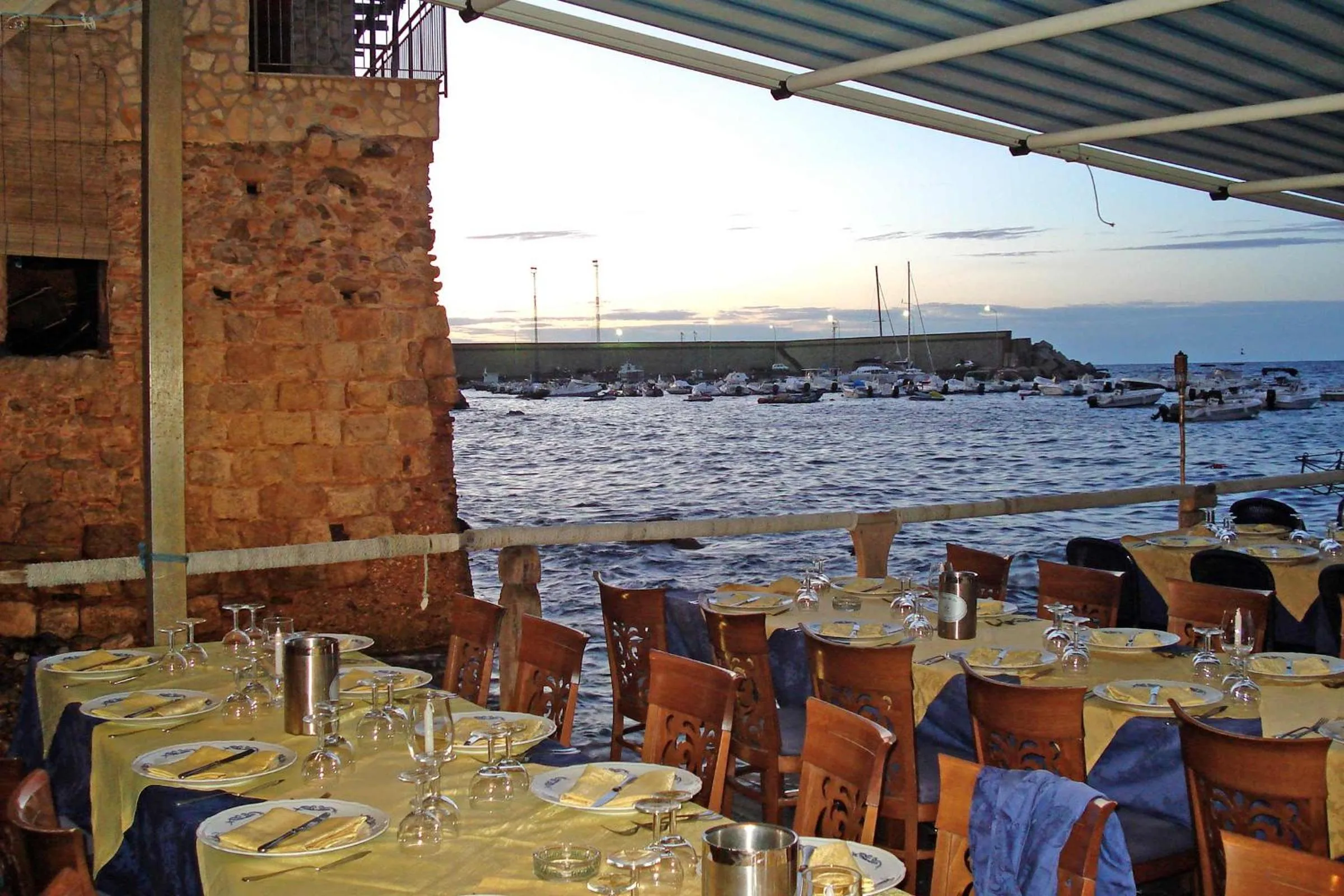 Restaurant/places to eat in Villa Paladino - B&B e Guest House