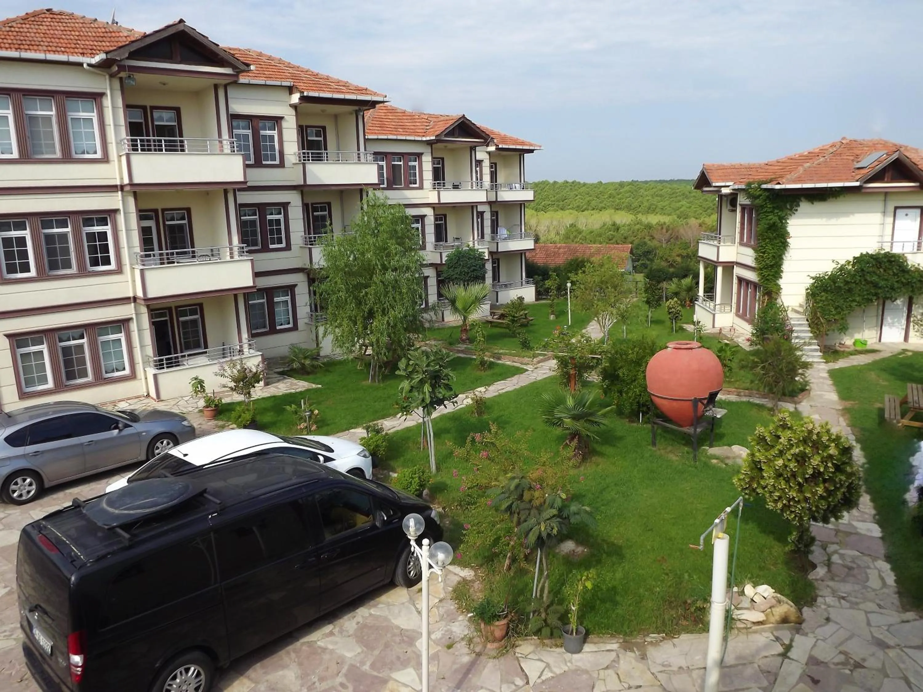 Garden in Hamsilos Apart Hotel