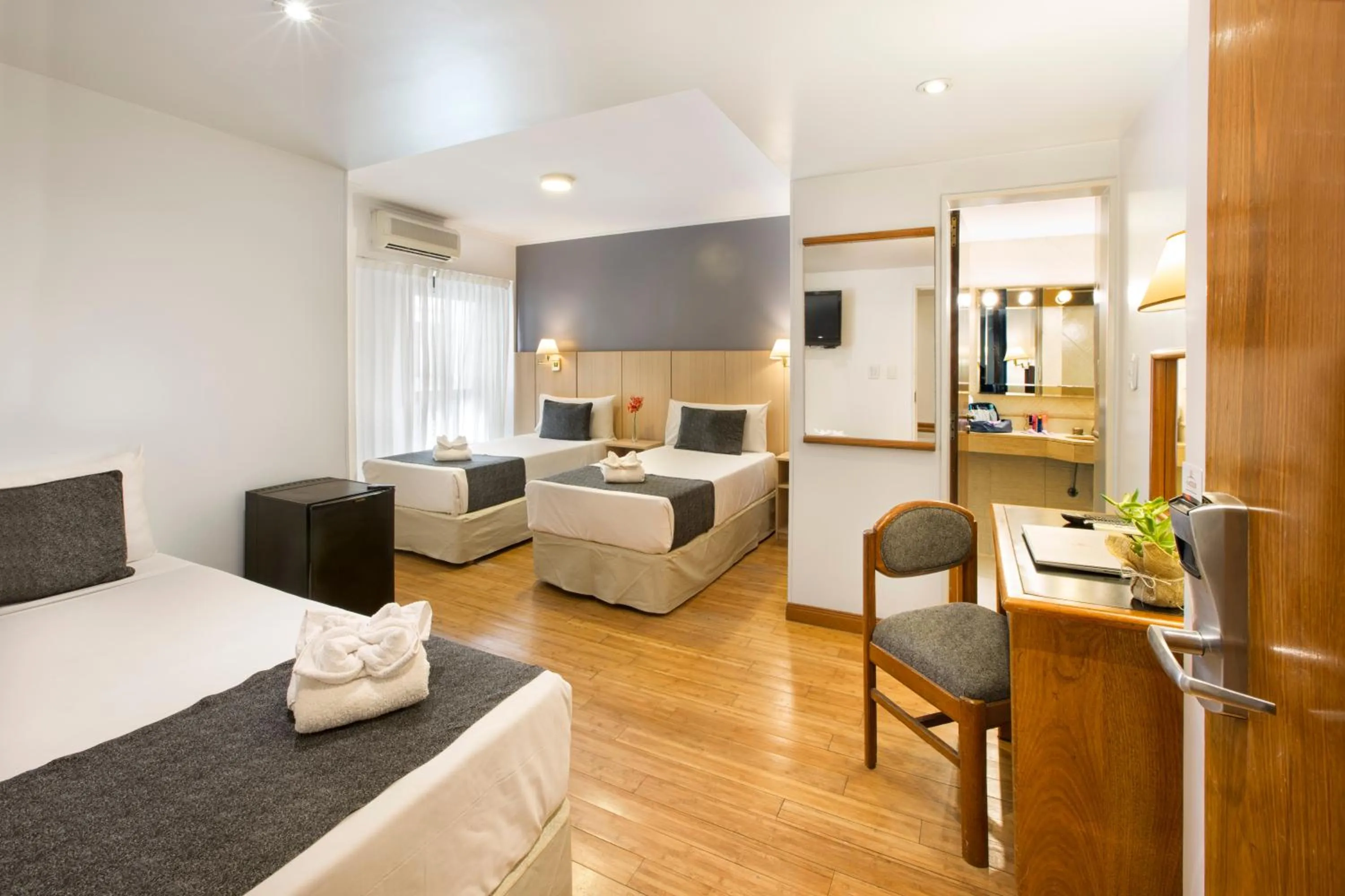 Bedroom, Bed in Hotel Sheltown