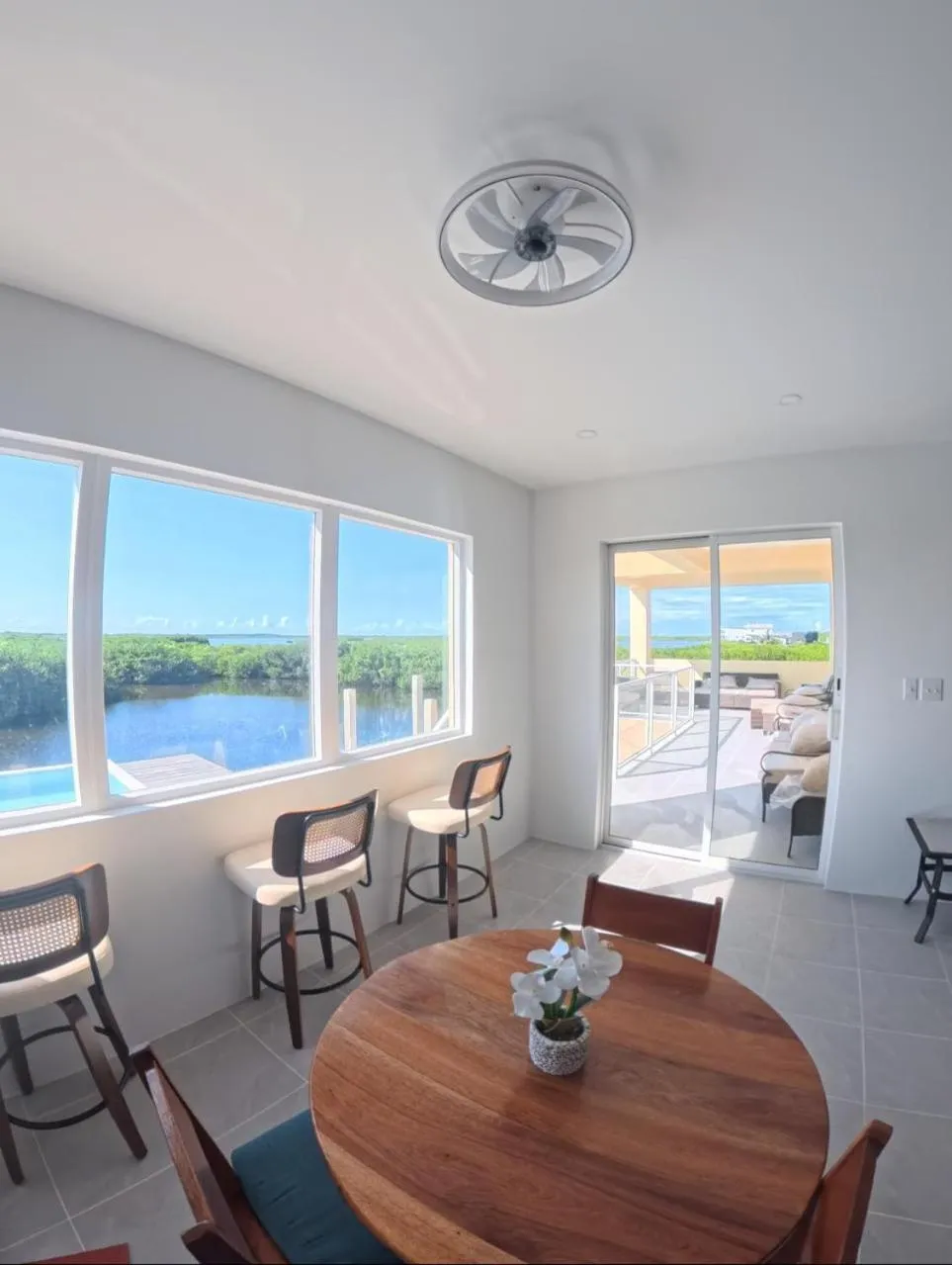 Living room in Bella Vista Resort Belize