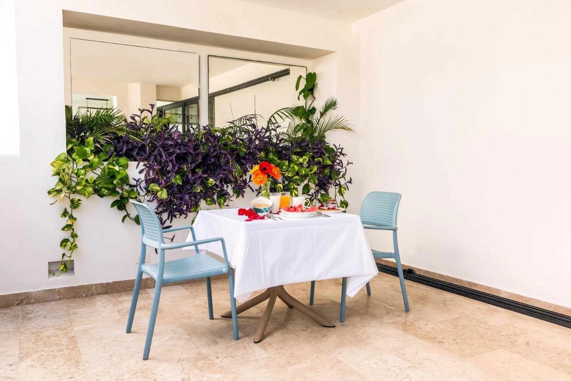 Seating area in Hotelito del Mar Playa del Carmen