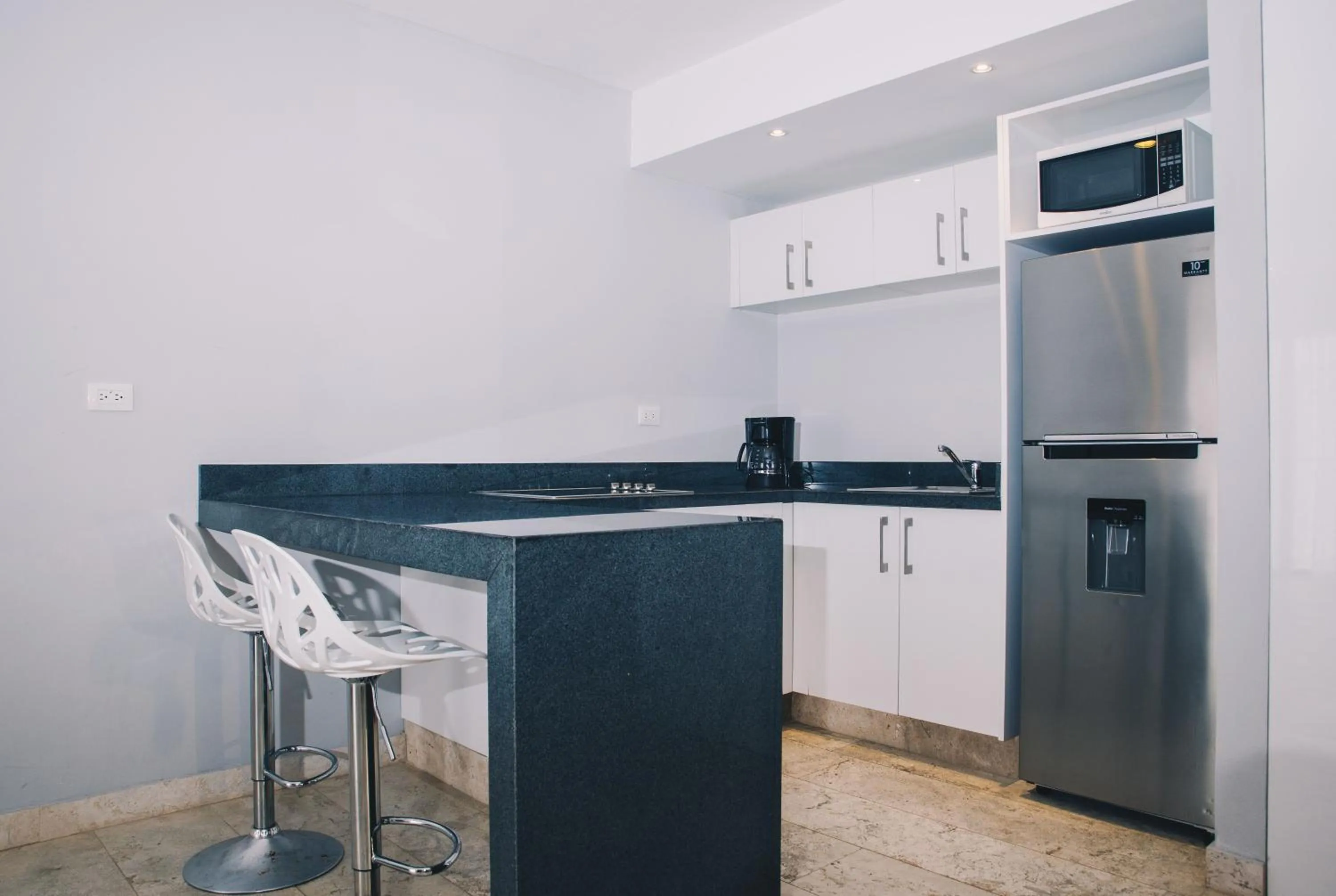 Kitchen or kitchenette in Hotelito del Mar Playa del Carmen